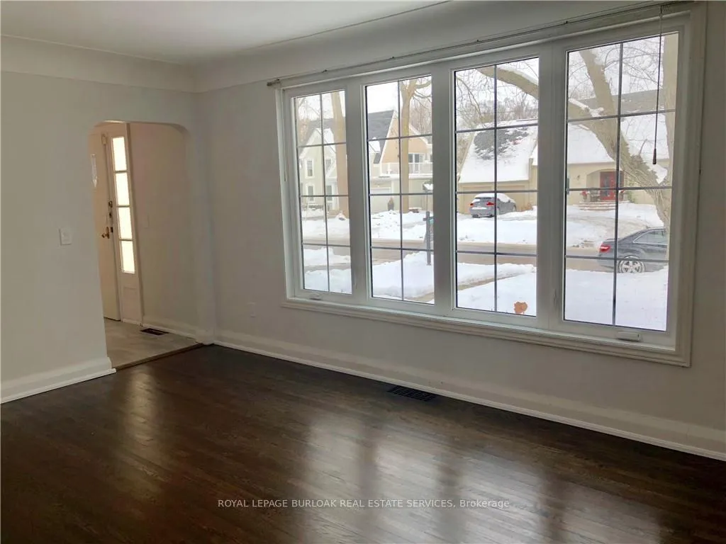Photo 25 of 252 Pomona Avenue, Burlington, Brant — HOMEH