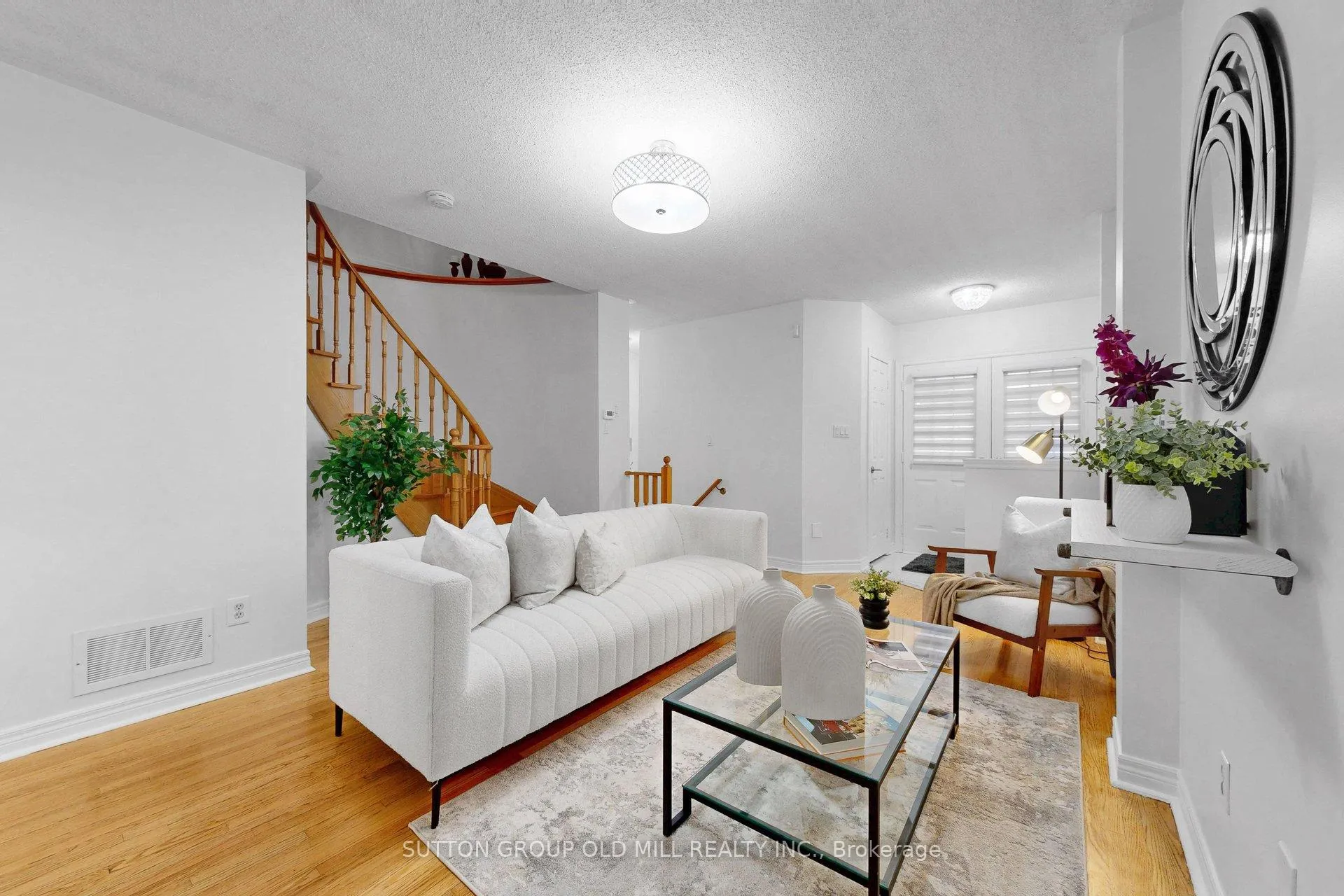 Photo 6 of 84 Fountainbridge Drive, Caledon, Bolton East — HOMEH