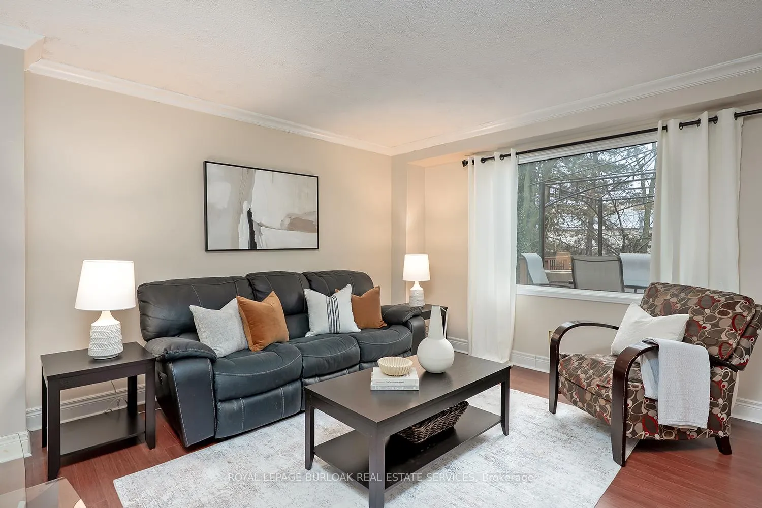 Photo 8 of 1278 Consort Crescent, Burlington, Palmer — HOMEH