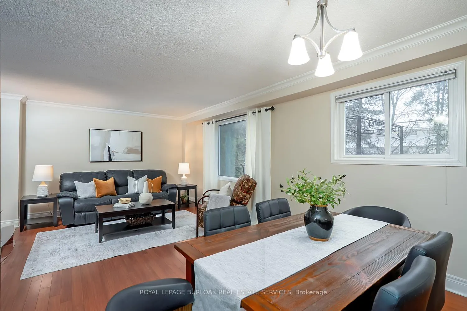 Photo 9 of 1278 Consort Crescent, Burlington, Palmer — HOMEH