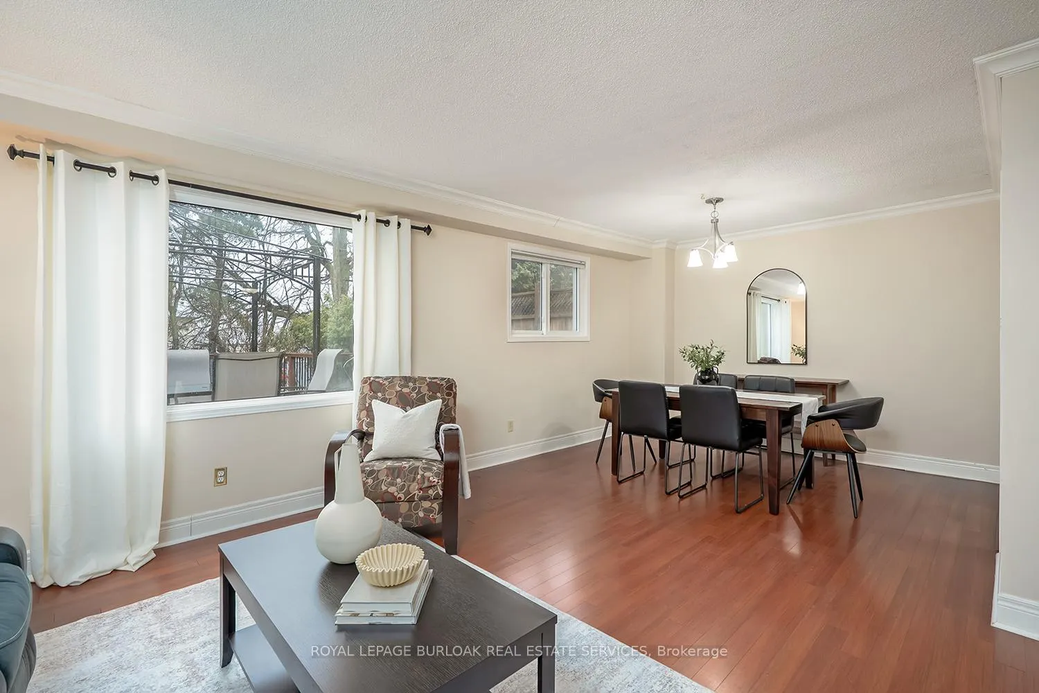 Photo 11 of 1278 Consort Crescent, Burlington, Palmer — HOMEH