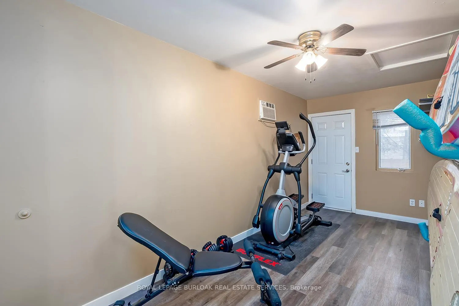 Photo 14 of 1278 Consort Crescent, Burlington, Palmer — HOMEH