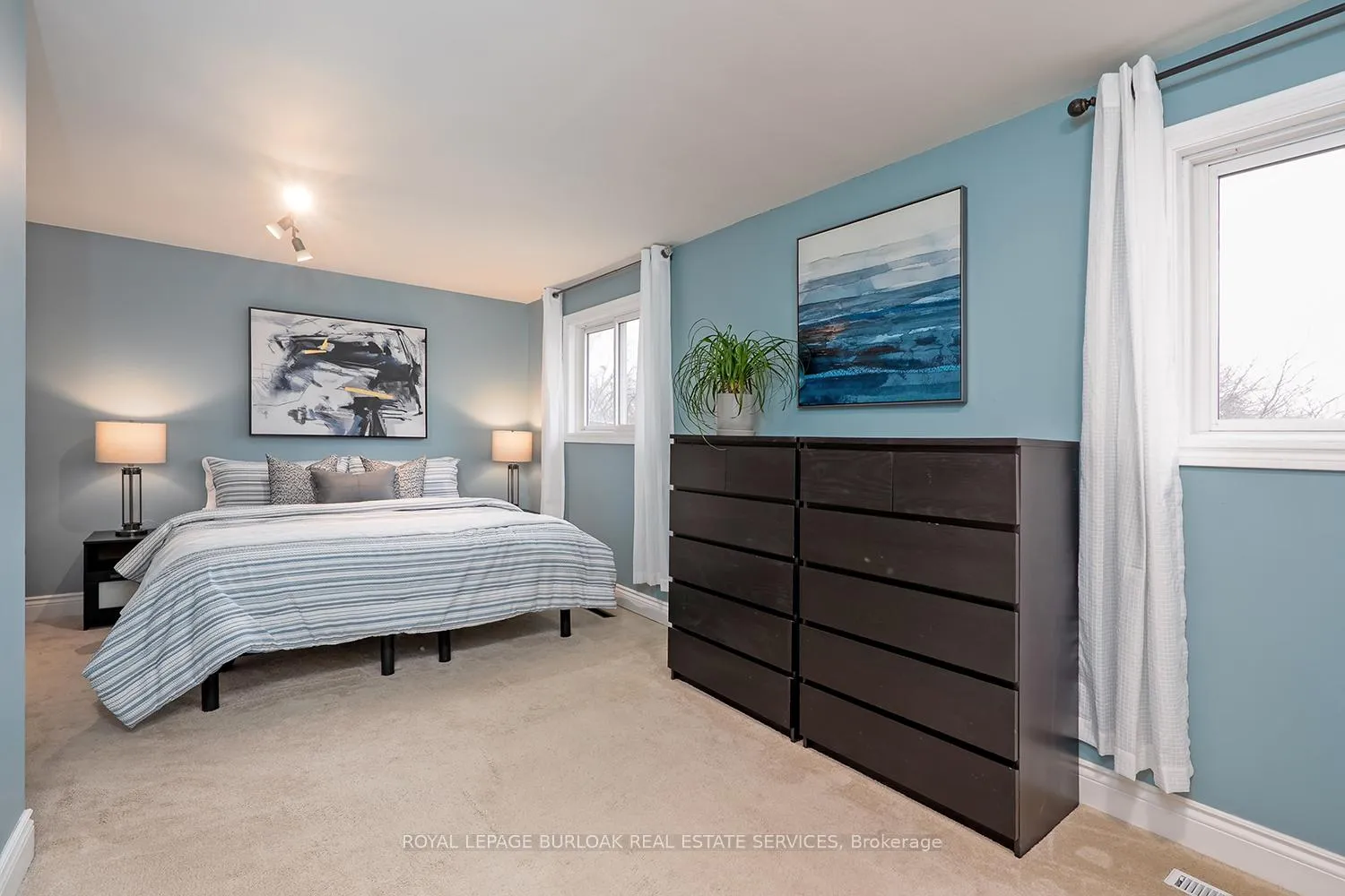 Photo 15 of 1278 Consort Crescent, Burlington, Palmer — HOMEH