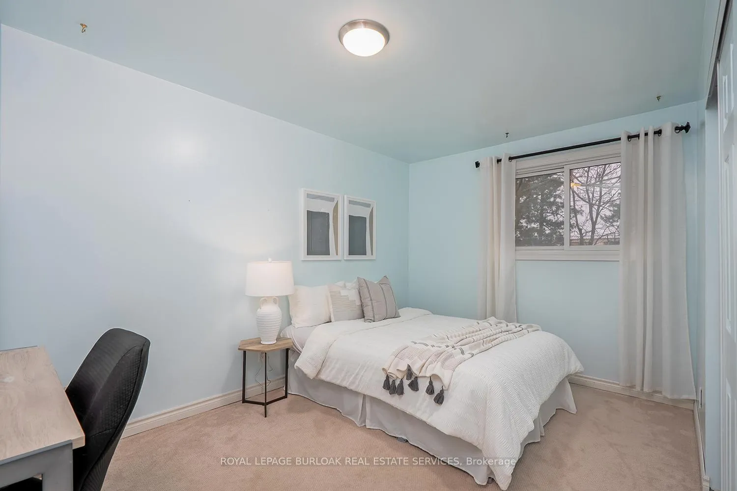 Photo 18 of 1278 Consort Crescent, Burlington, Palmer — HOMEH