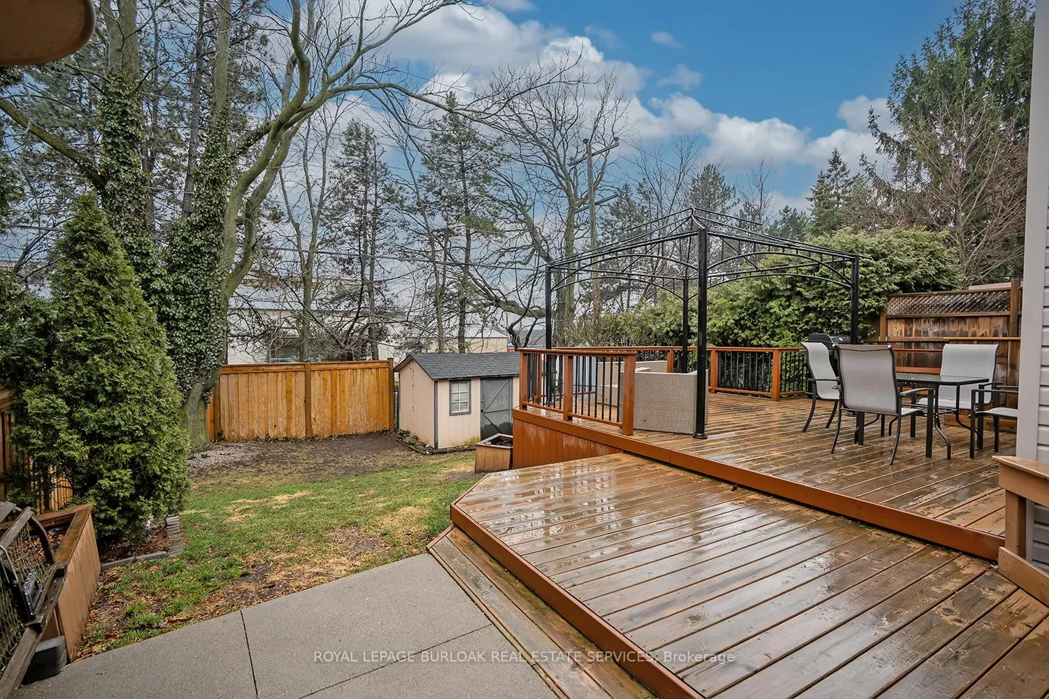 Photo 24 of 1278 Consort Crescent, Burlington, Palmer — HOMEH