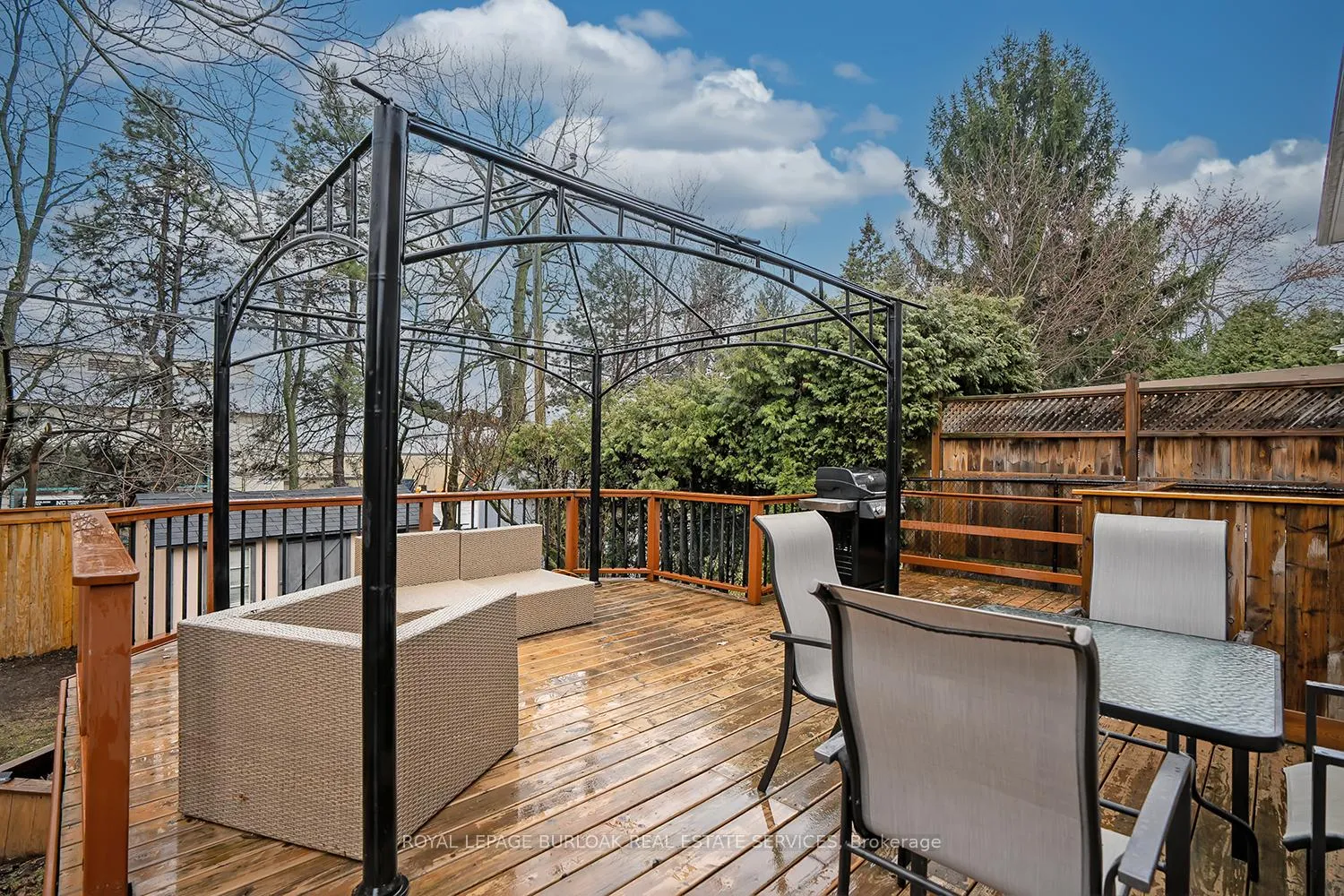 Photo 25 of 1278 Consort Crescent, Burlington, Palmer — HOMEH