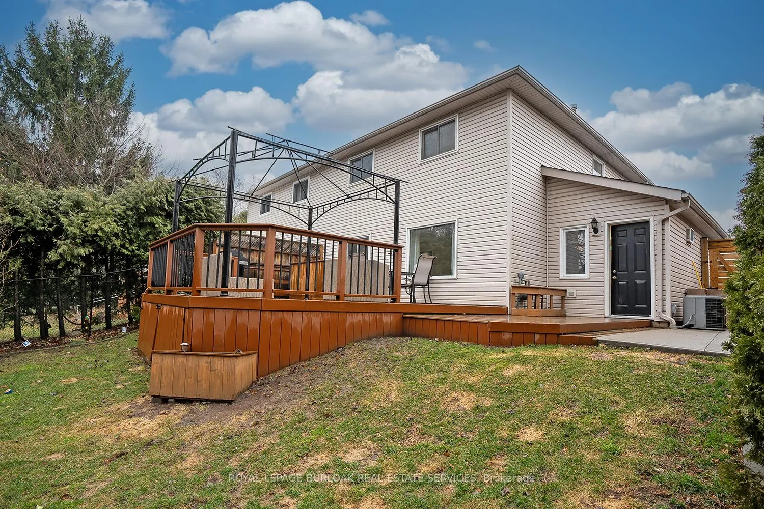 Photo 29 of 1278 Consort Crescent, Burlington, Palmer — HOMEH