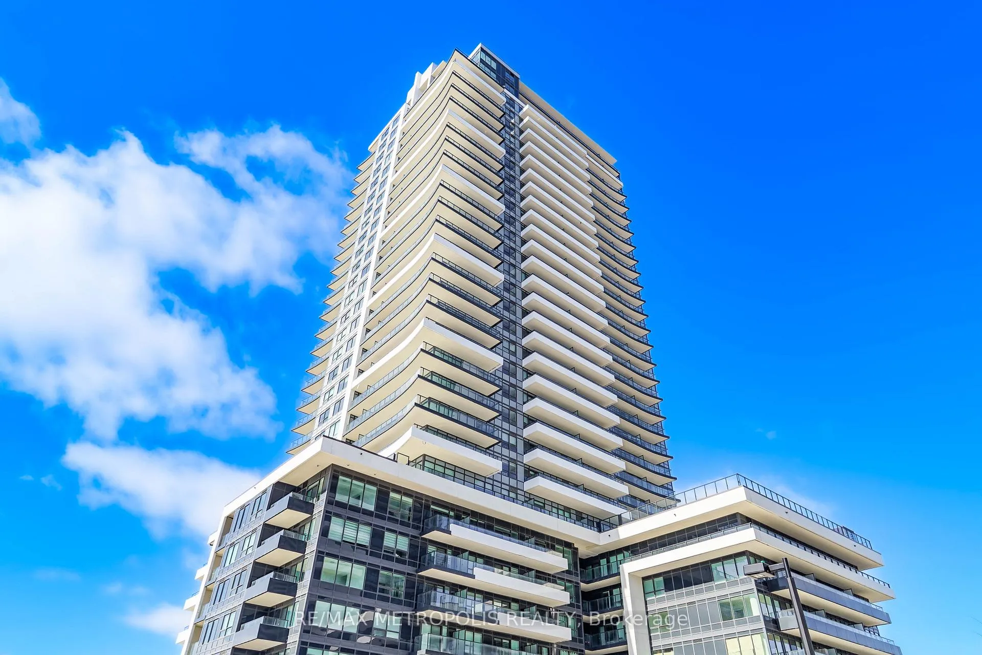 Photo 4 of Unit 3106, 1435 Celebration Drive, Pickering, Bay Ridges — HOMEH