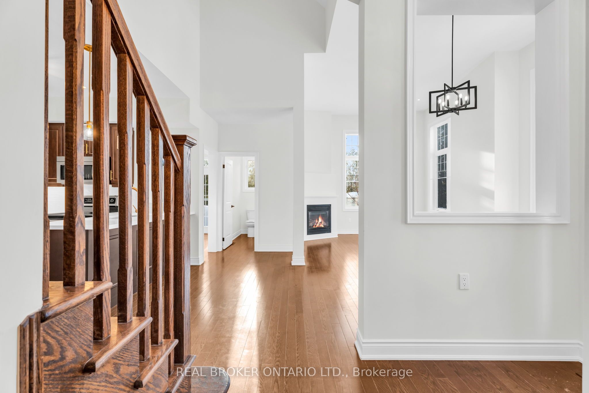 Photo 6 of 24 Savannah Crescent, Wasaga Beach — HOMEH
