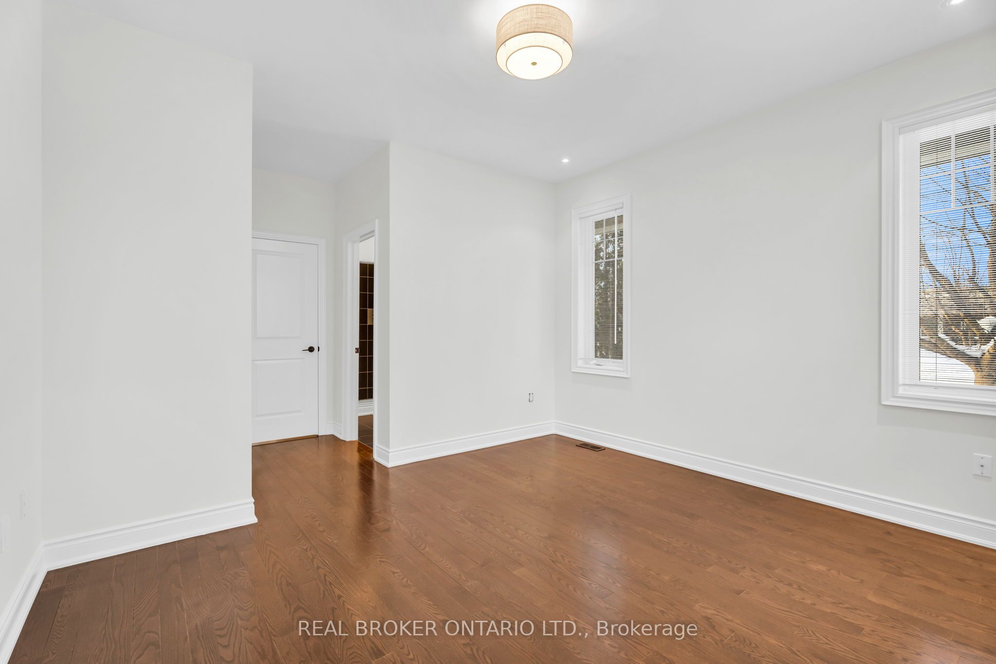 Photo 20 of 24 Savannah Crescent, Wasaga Beach — HOMEH