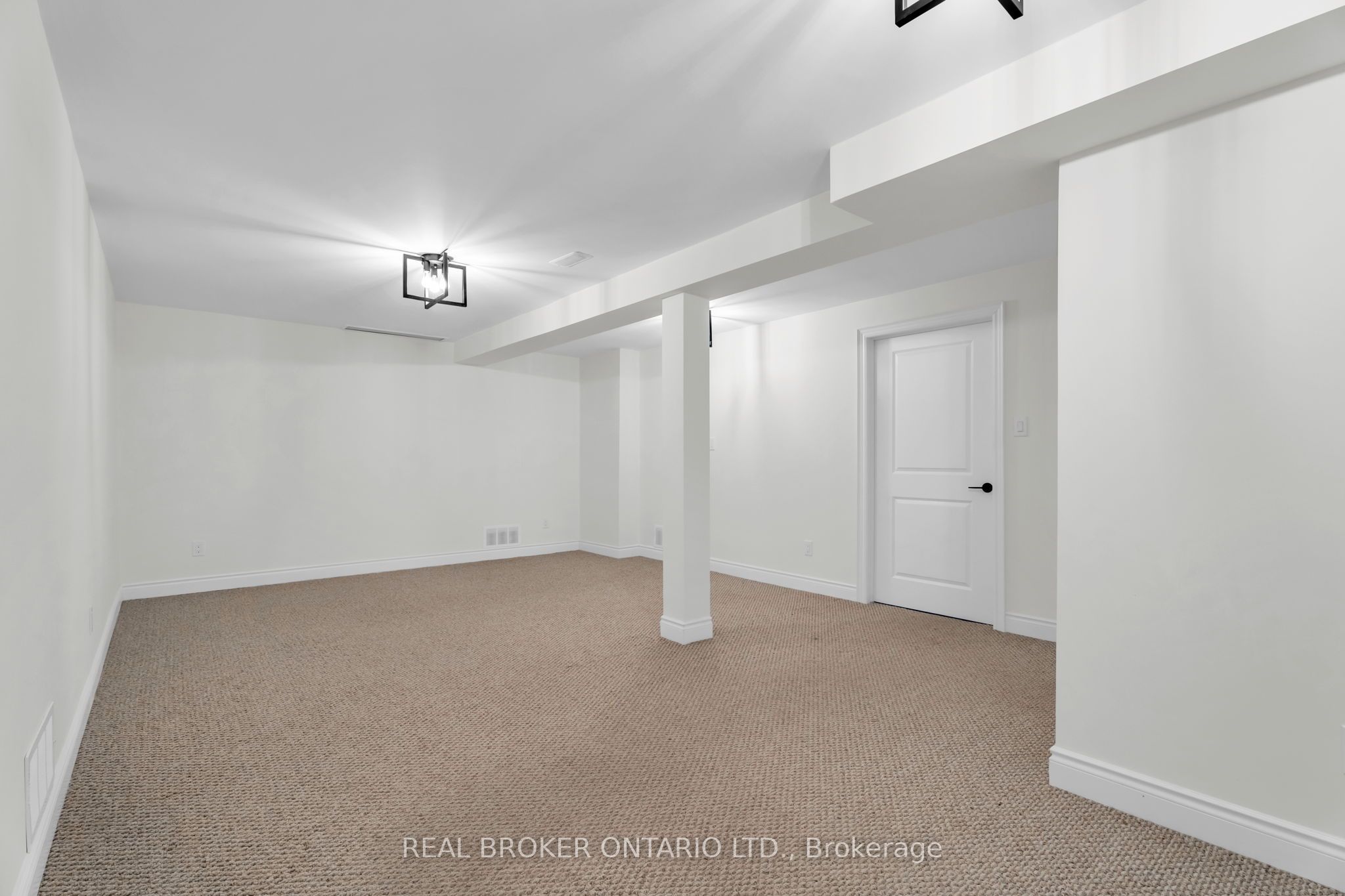 Photo 32 of 24 Savannah Crescent, Wasaga Beach — HOMEH