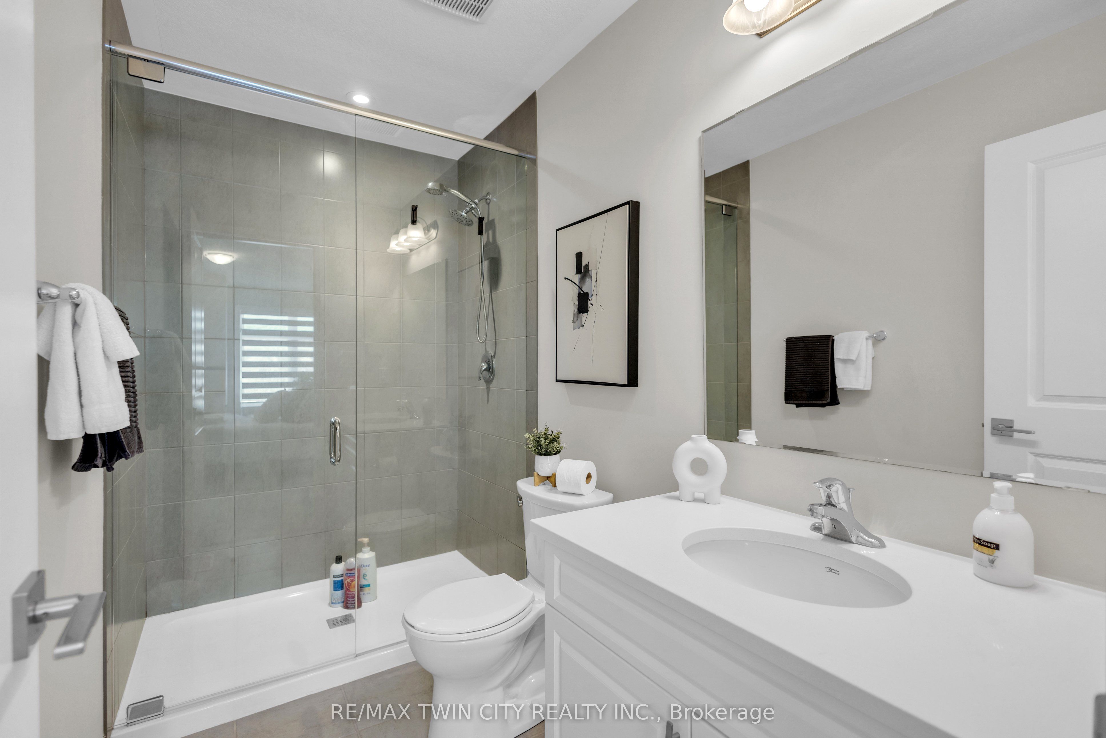 Photo 22 of Unit 1F, 155 Thomas Slee Drive, Kitchener — HOMEH