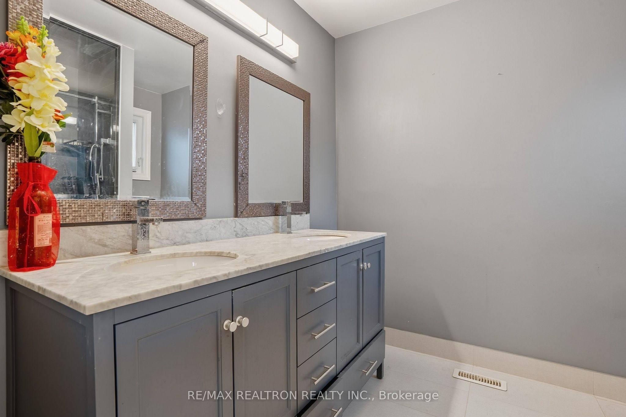 Photo 16 of Unit Main, 18 Ivybridge Drive, Brampton, Madoc — HOMEH
