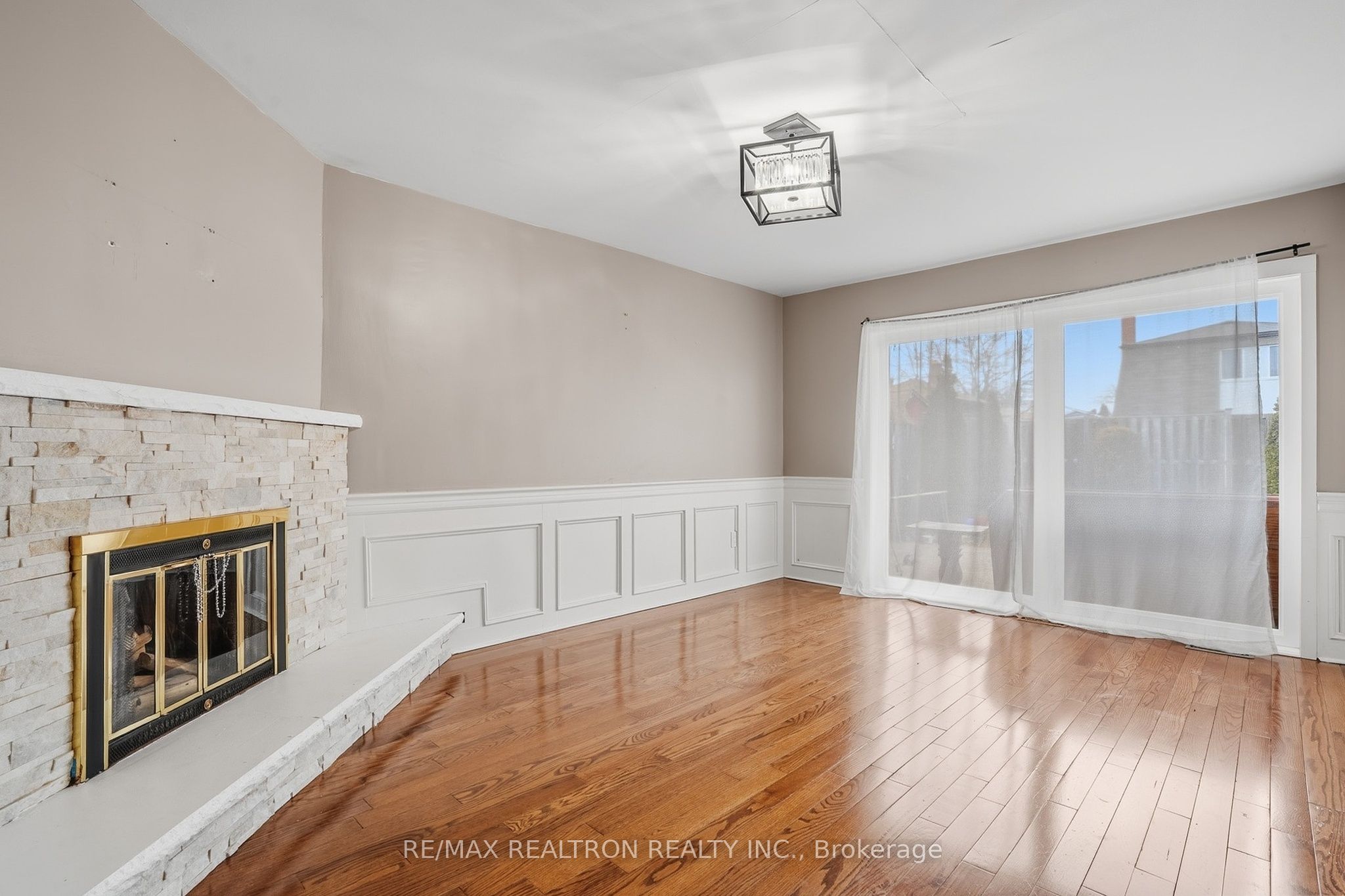 Photo 8 of Unit Main, 18 Ivybridge Drive, Brampton, Madoc — HOMEH
