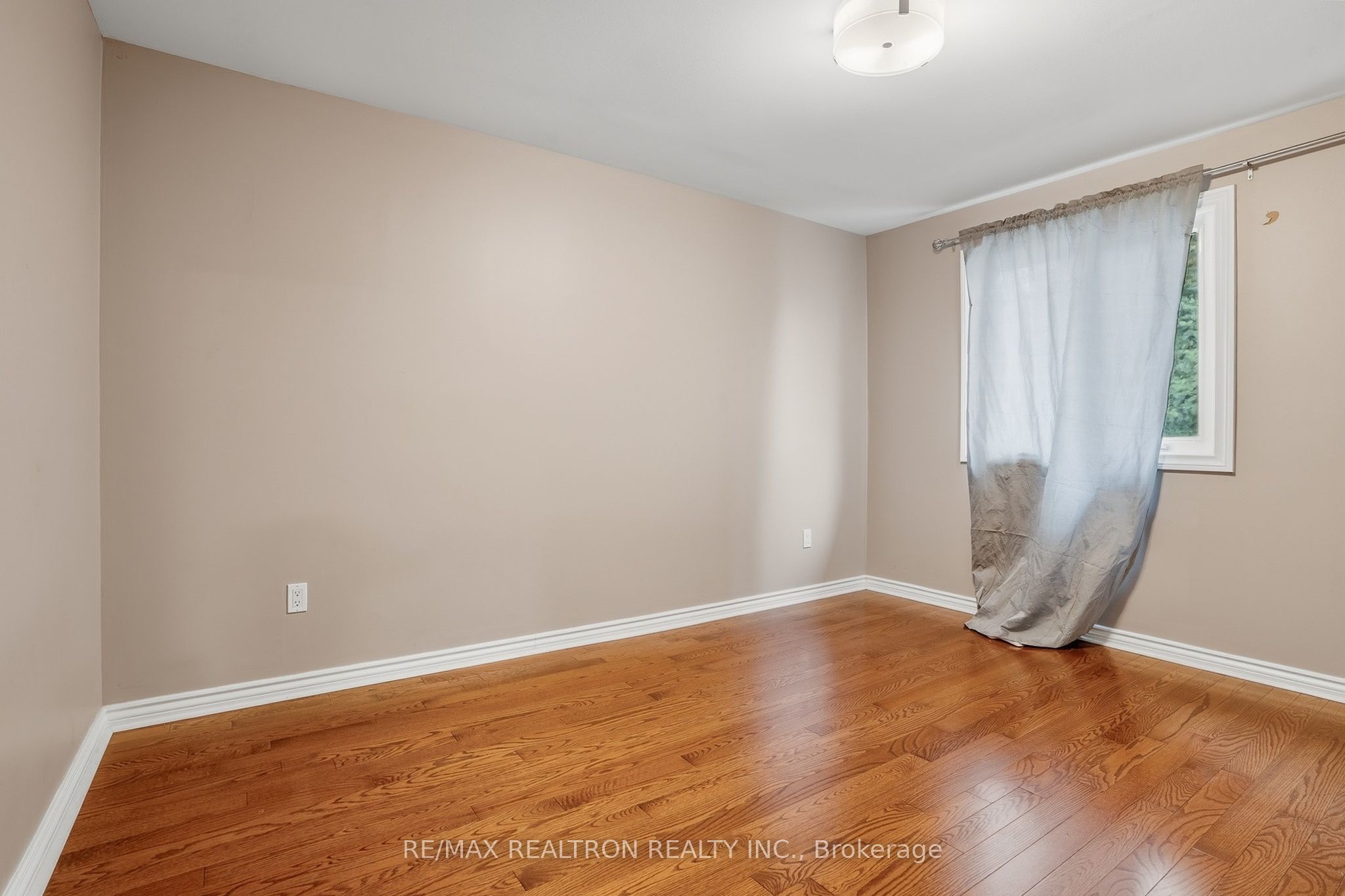 Photo 24 of Unit Main, 18 Ivybridge Drive, Brampton, Madoc — HOMEH