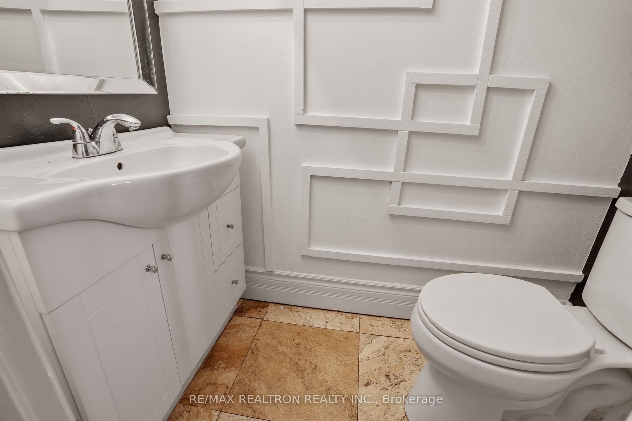 Photo 11 of Unit Main, 18 Ivybridge Drive, Brampton, Madoc — HOMEH