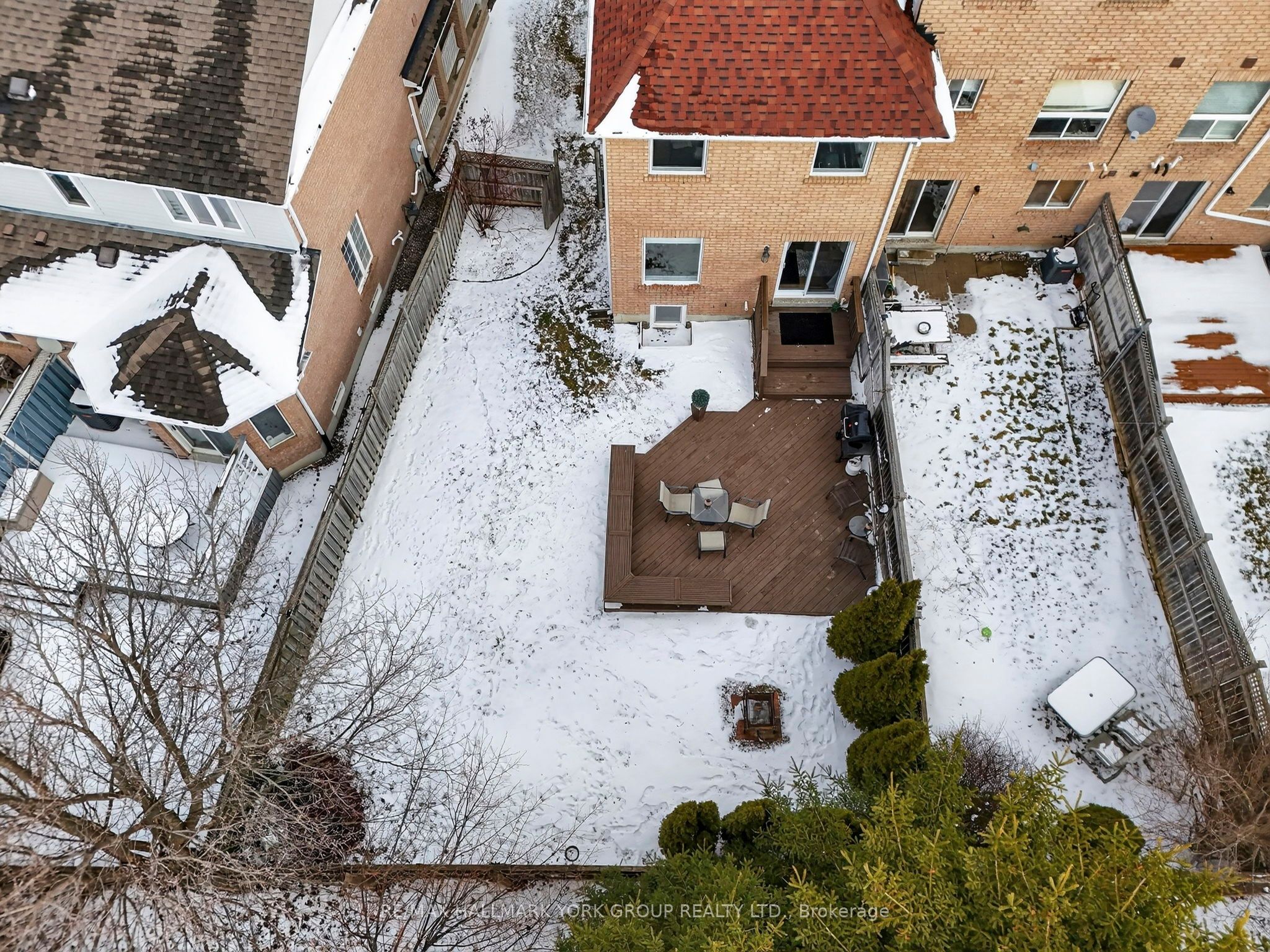 Photo 32 of 41 Baywell Crescent, Aurora, Bayview Wellington — HOMEH