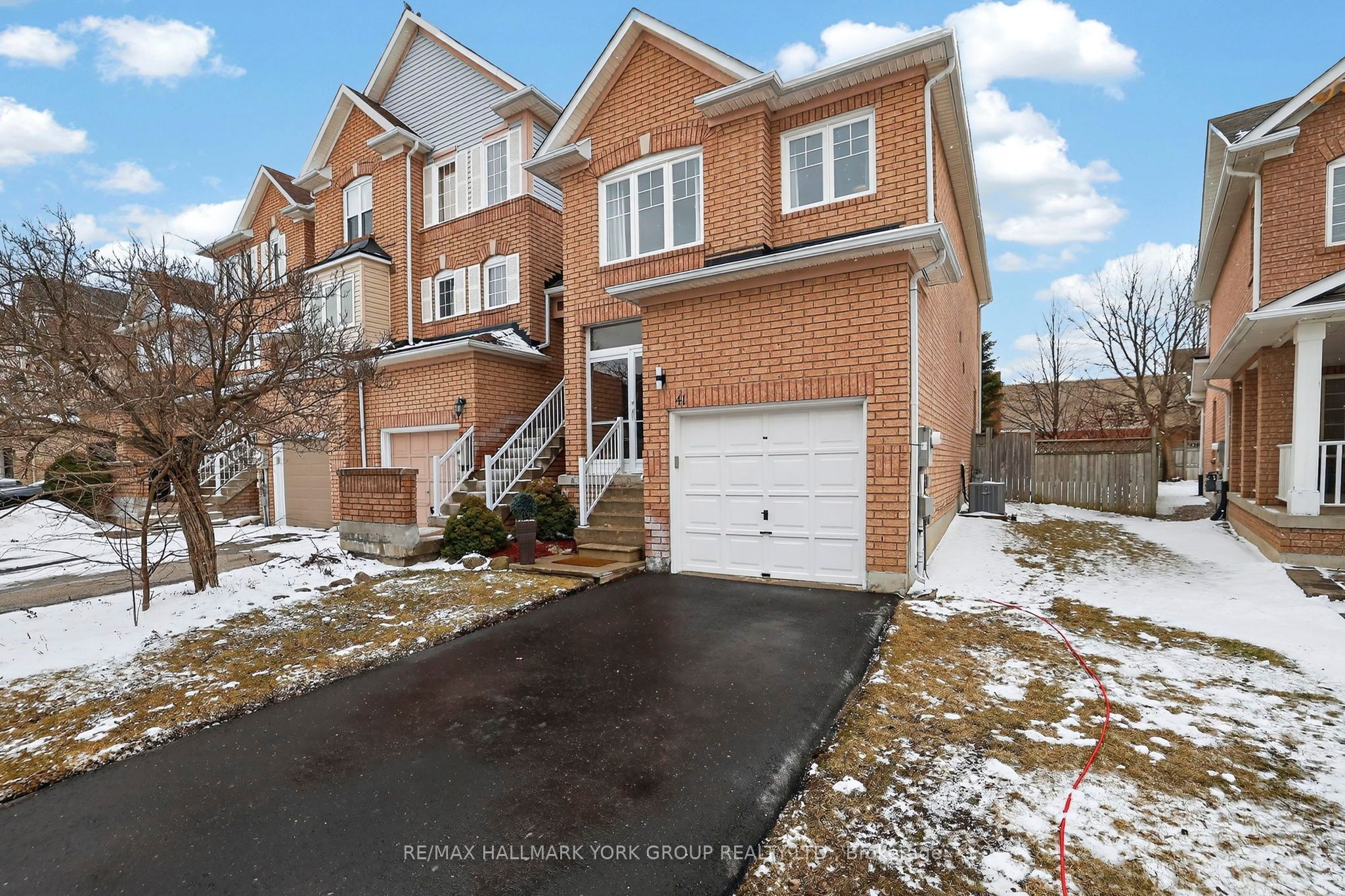 Photo 3 of 41 Baywell Crescent, Aurora, Bayview Wellington — HOMEH