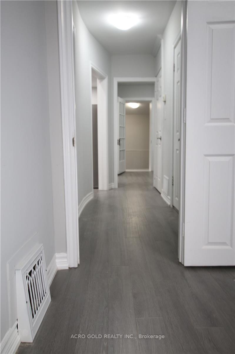 Photo 4 of Unit 02, 297 Cumberland Avenue, Hamilton, Blakeley — HOMEH