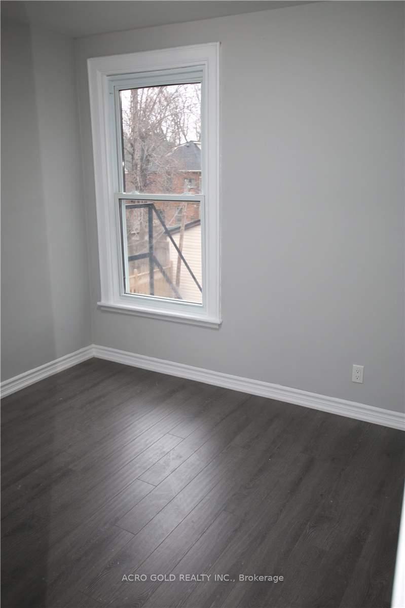 Photo 9 of Unit 02, 297 Cumberland Avenue, Hamilton, Blakeley — HOMEH