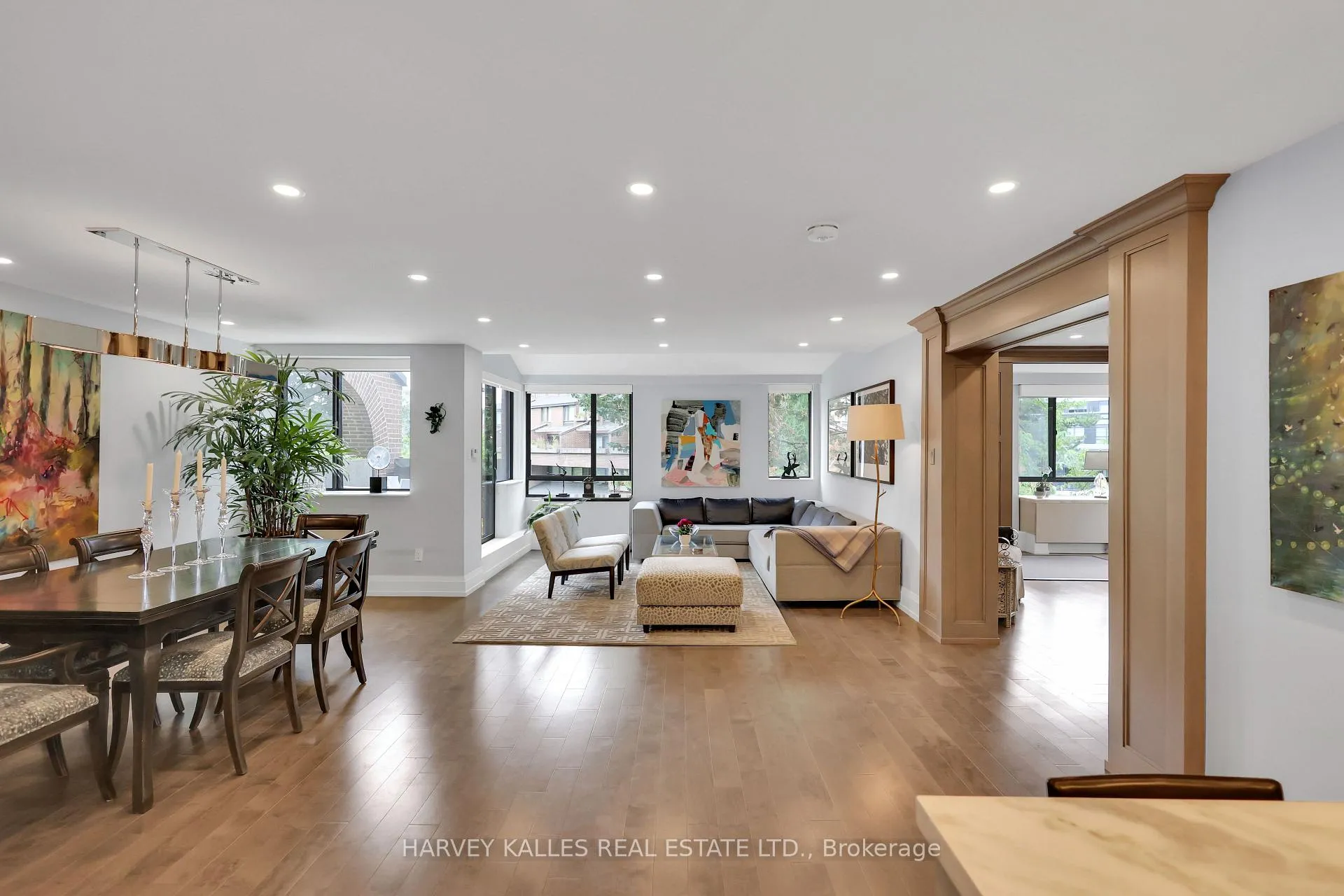 Photo 6 of Unit 324-325, 40 Sylvan Valley Way, Toronto, Bedford Park-Nortown — HOMEH