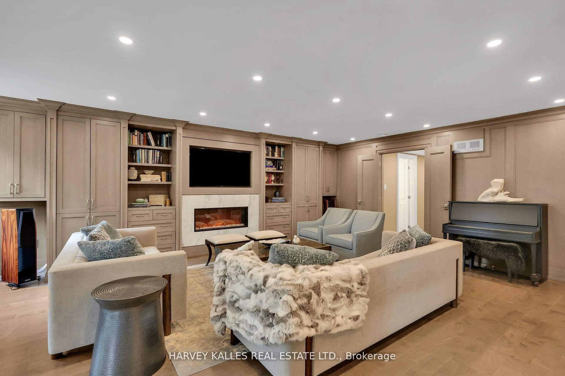 Photo 13 of Unit 324-325, 40 Sylvan Valley Way, Toronto, Bedford Park-Nortown — HOMEH