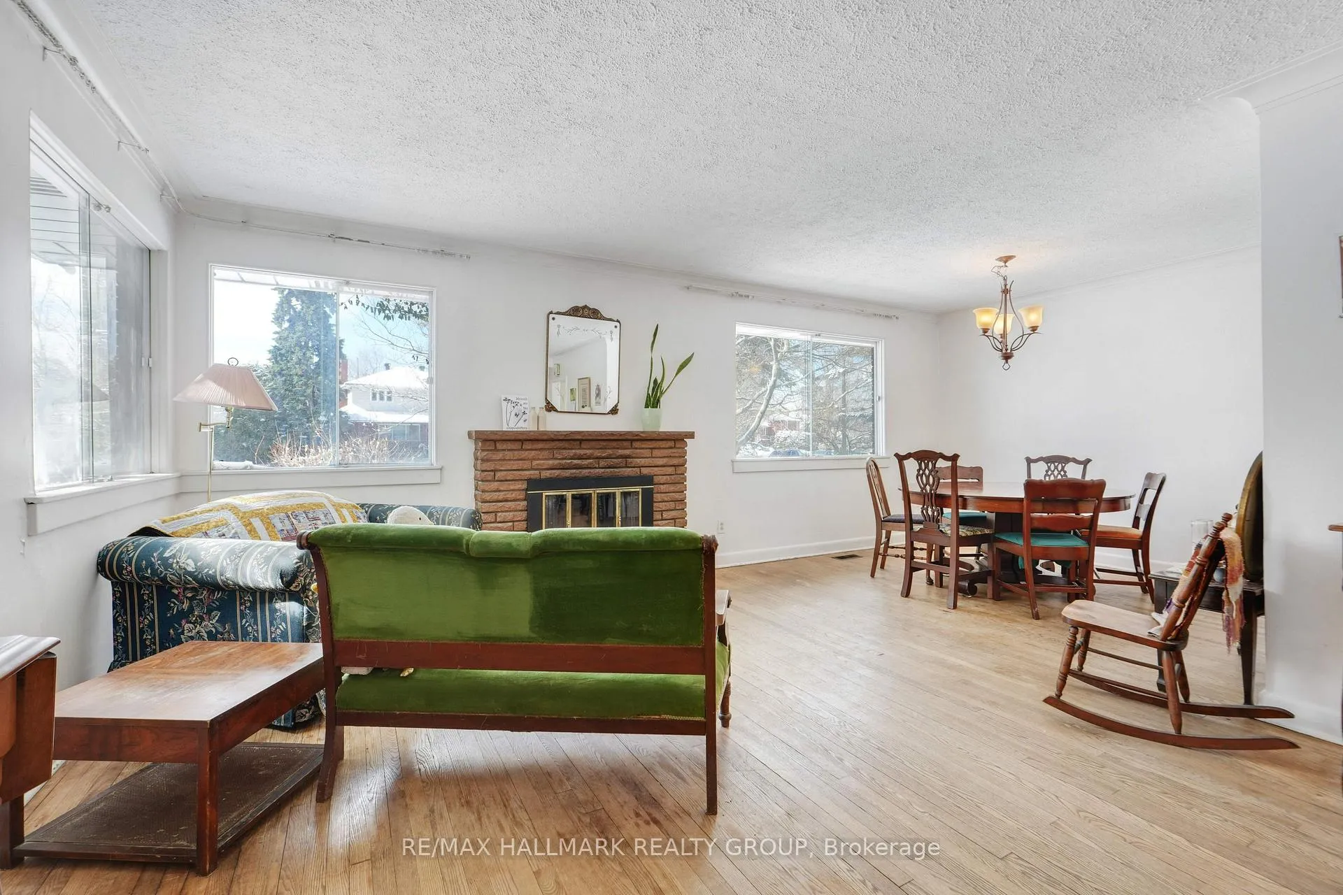 Photo 7 of 1289 Evans Boulevard, Ottawa, Alta Vista — HOMEH