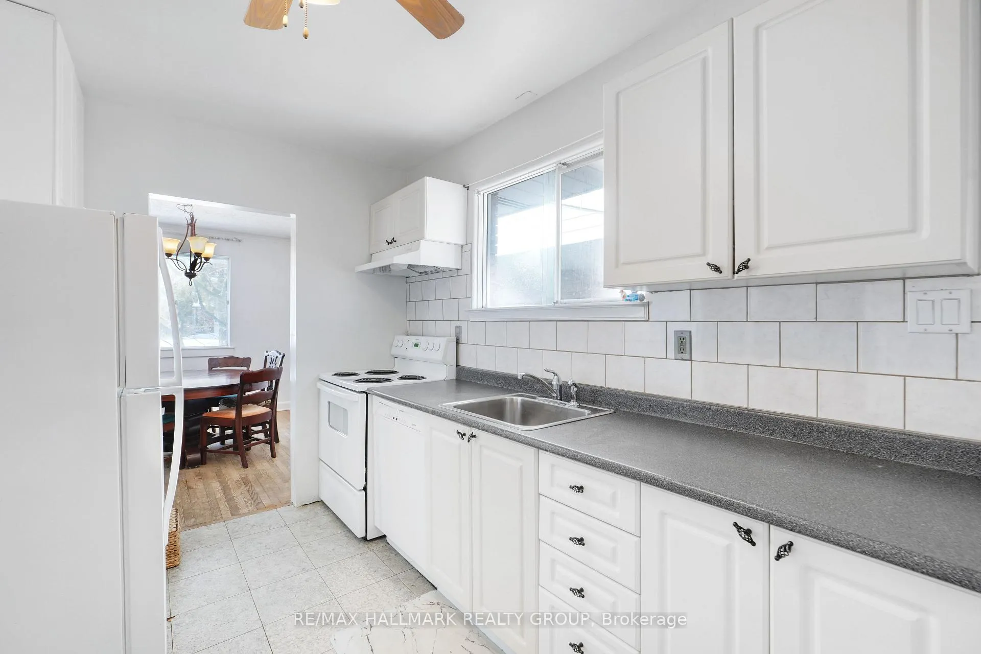 Photo 16 of 1289 Evans Boulevard, Ottawa, Alta Vista — HOMEH