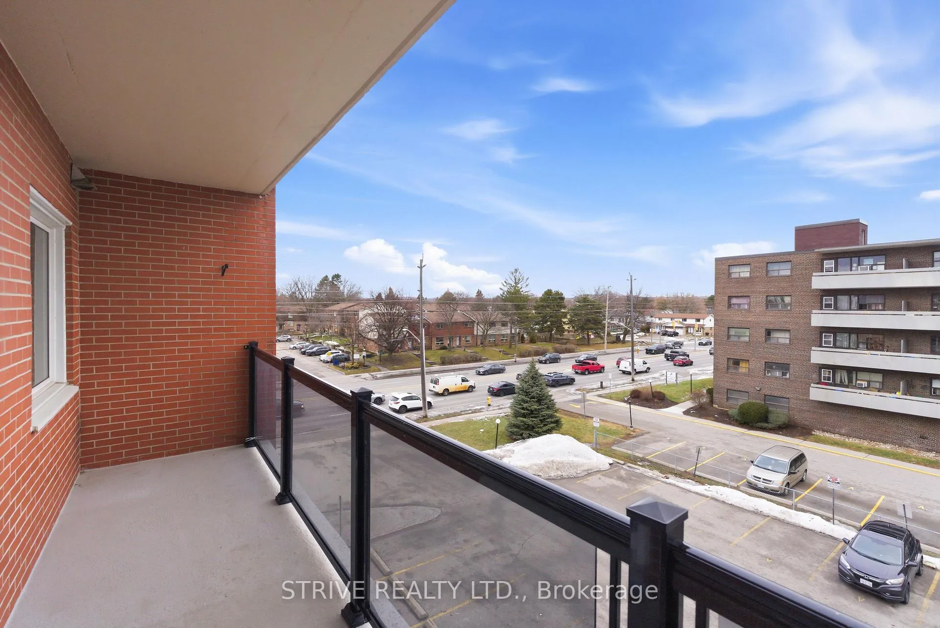 Photo 23 of Unit 408, 131 Taunton Road E, Oshawa, Centennial — HOMEH