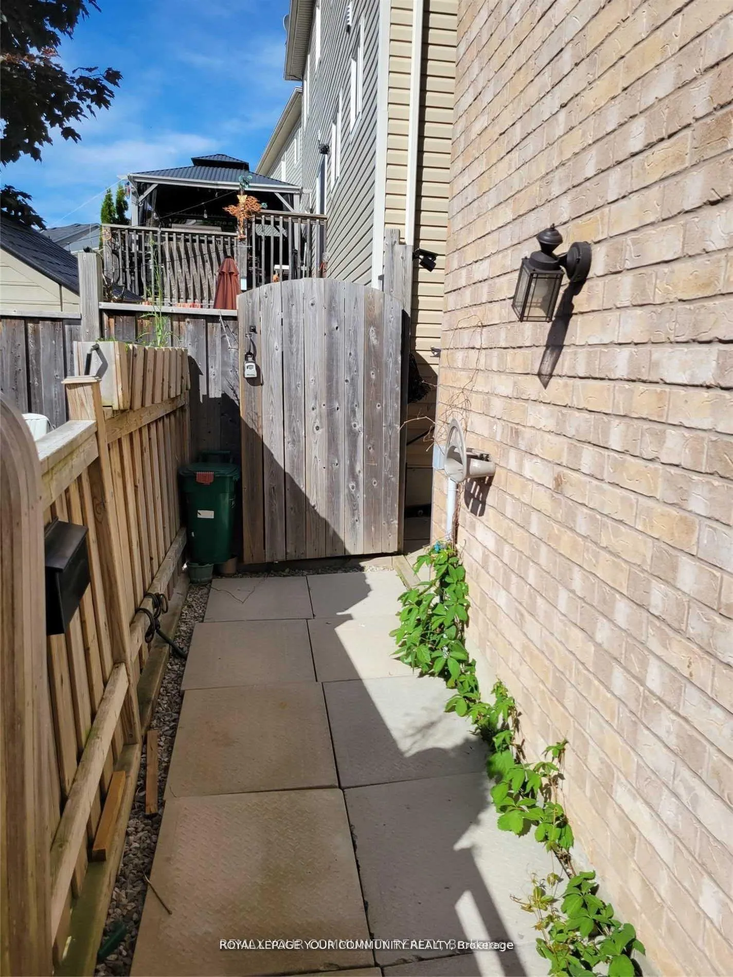 Photo 3 of Unit Basement, 86 Diana Way, Barrie, Innis-Shore — HOMEH