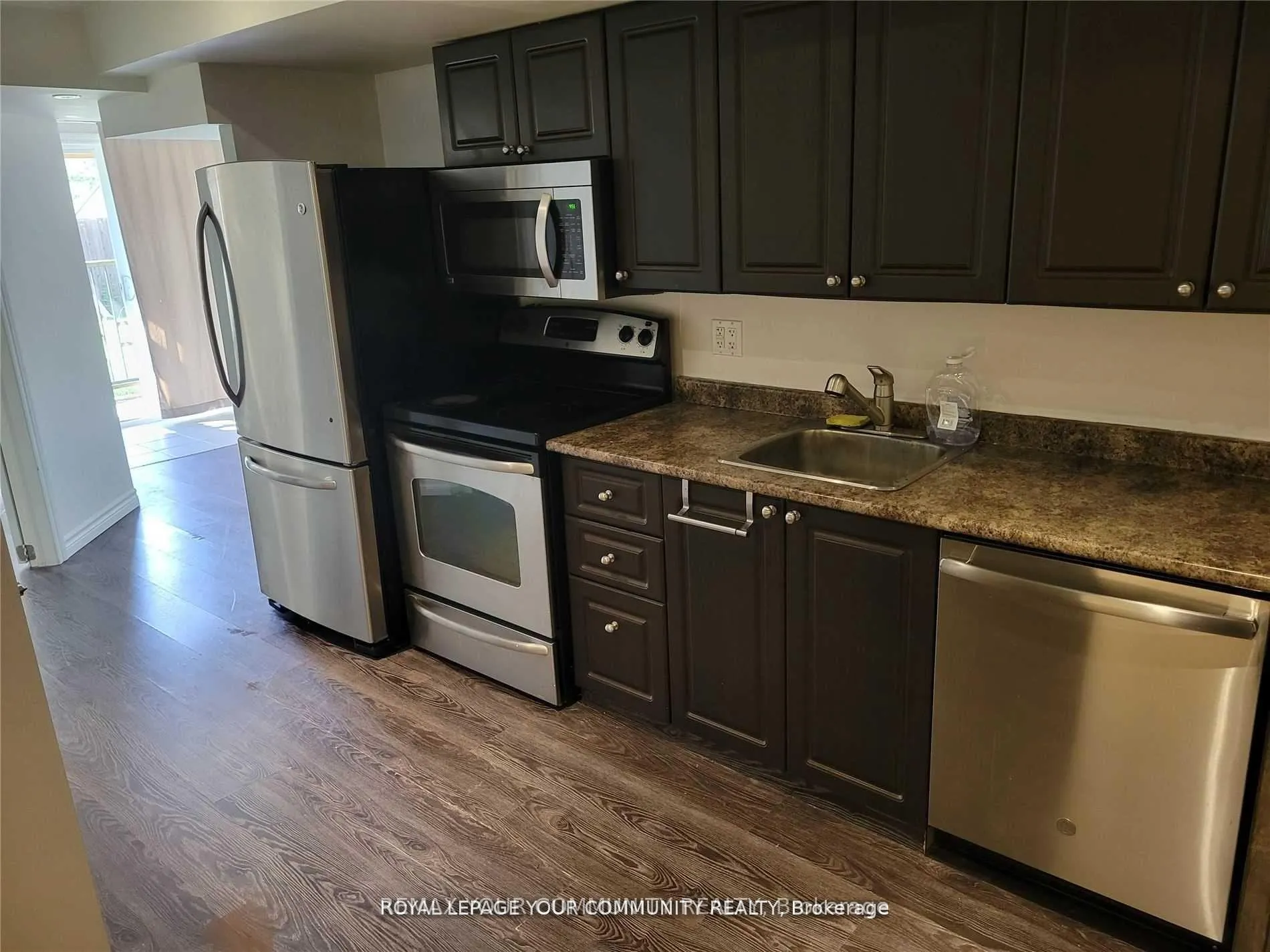 Photo 8 of Unit Basement, 86 Diana Way, Barrie, Innis-Shore — HOMEH