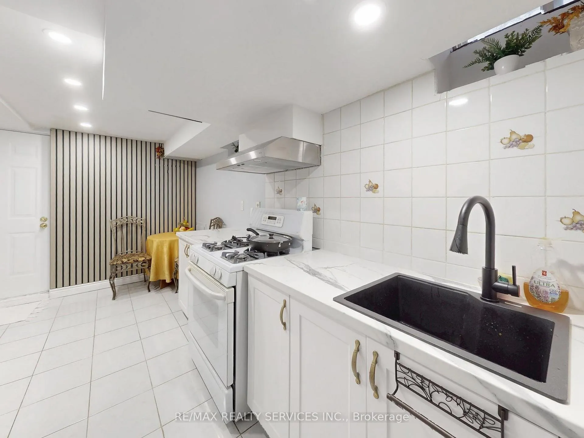 Photo 34 of 9 Malabar Crescent, Brampton, Central Park — HOMEH
