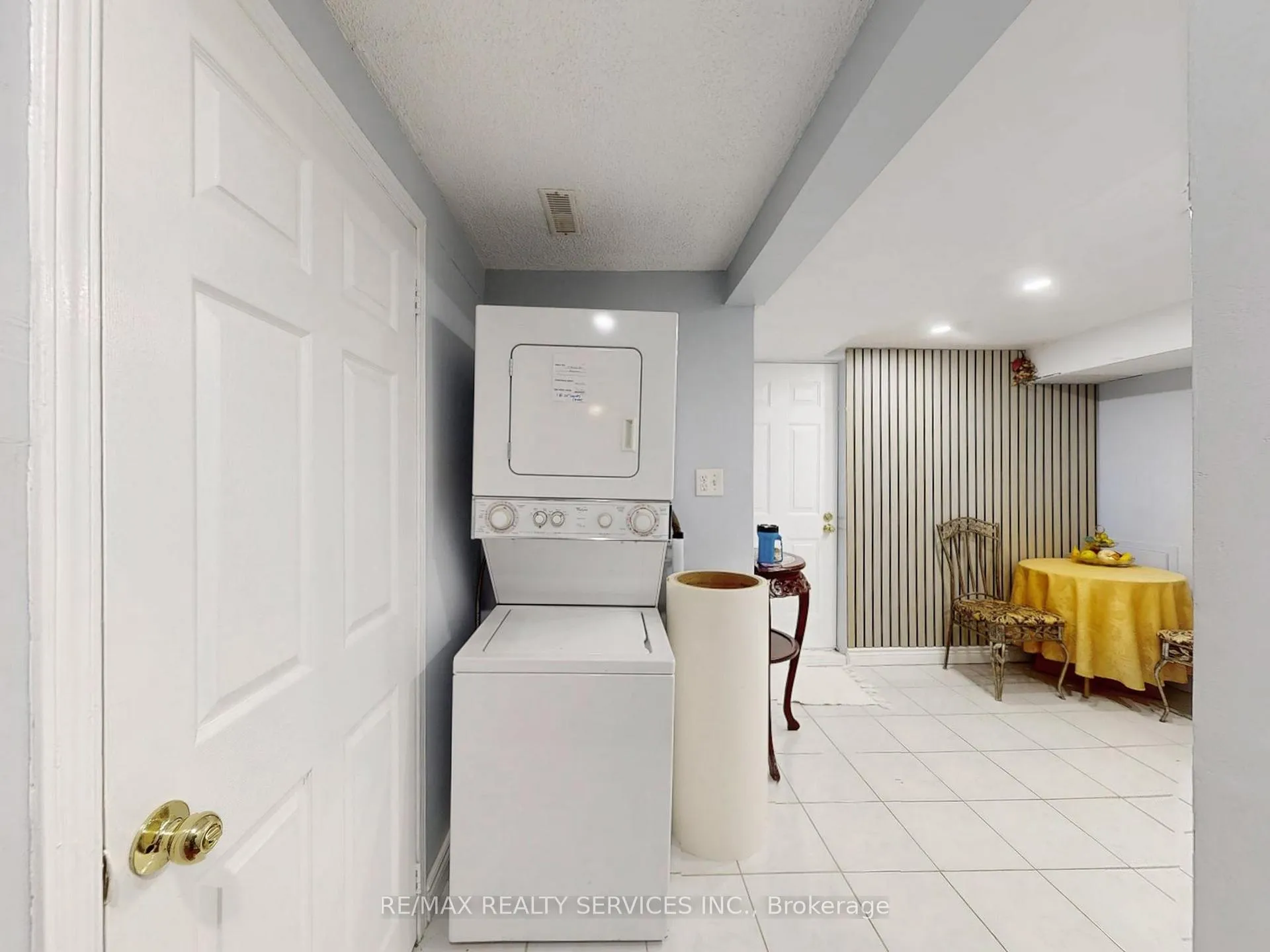 Photo 38 of 9 Malabar Crescent, Brampton, Central Park — HOMEH