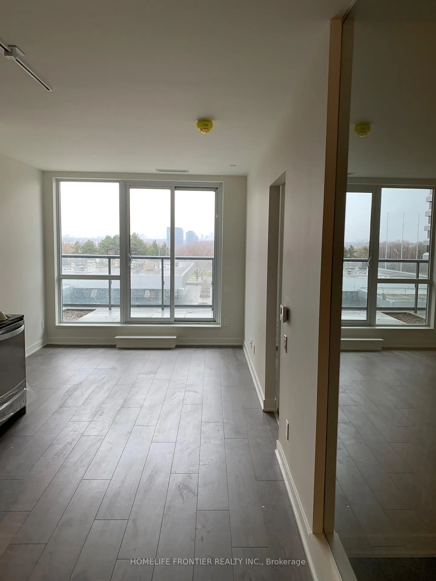 Photo 5 of Unit 401, 2 Sonic Way, Toronto, Flemingdon Park — HOMEH