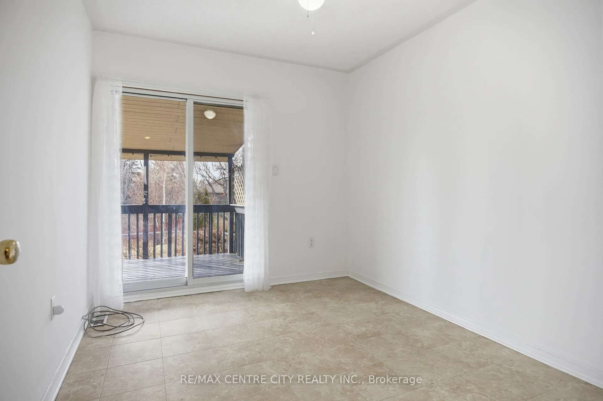 Photo 11 of 14 Juno Drive, St. Thomas — HOMEH