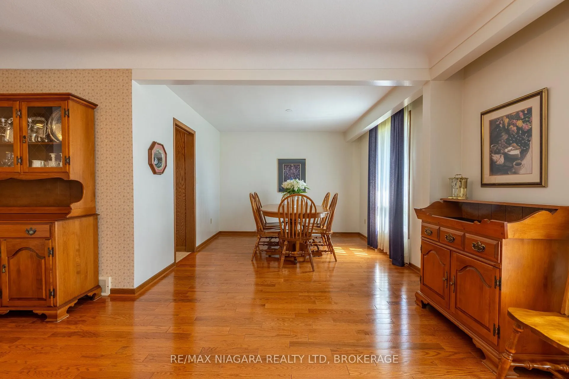 Photo 5 of 82 Westwood Crescent, Welland, Prince Charles — HOMEH