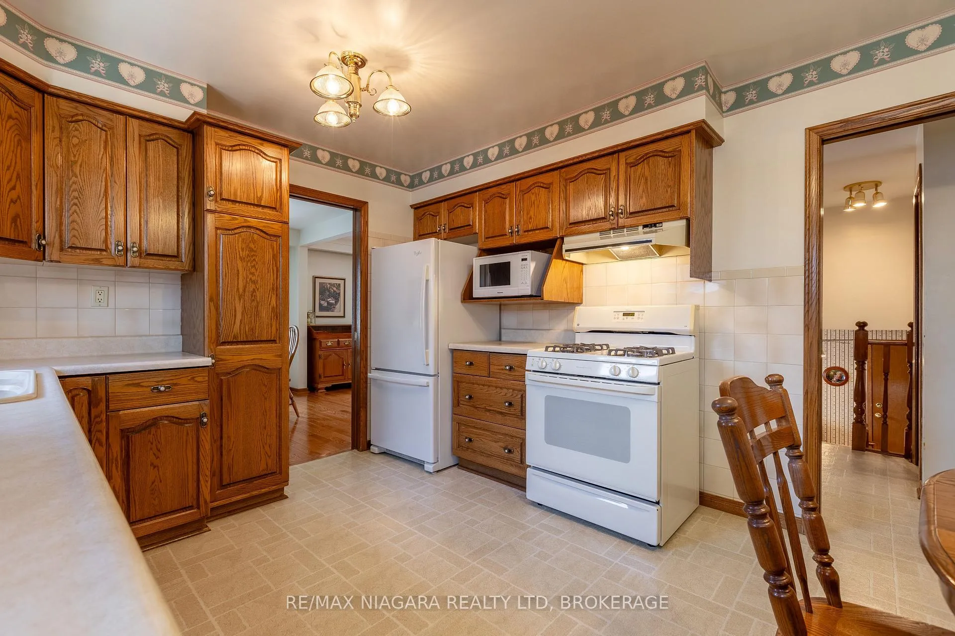 Photo 9 of 82 Westwood Crescent, Welland, Prince Charles — HOMEH