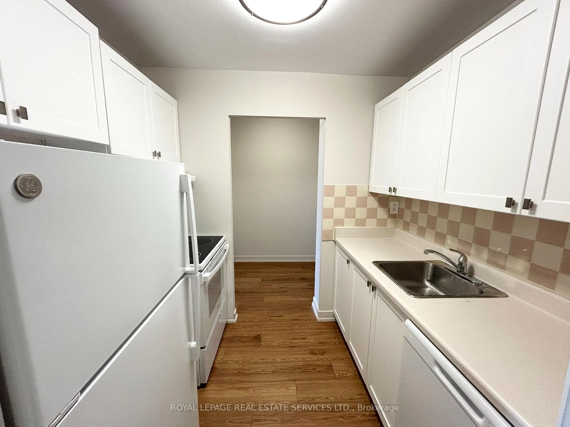 Photo 7 of Unit 807, 82 Millside Drive, Milton, Old Milton — HOMEH