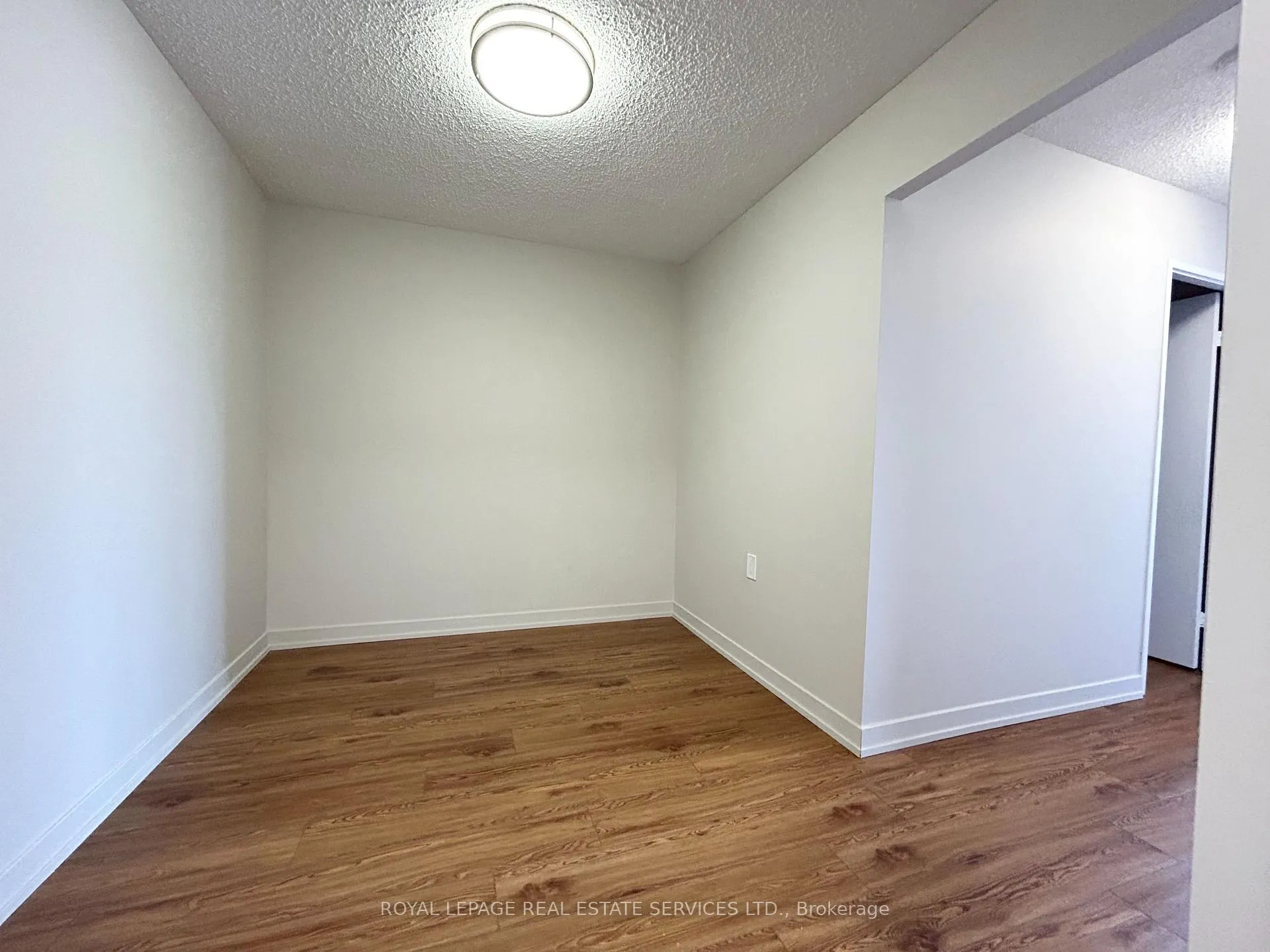 Photo 8 of Unit 807, 82 Millside Drive, Milton, Old Milton — HOMEH
