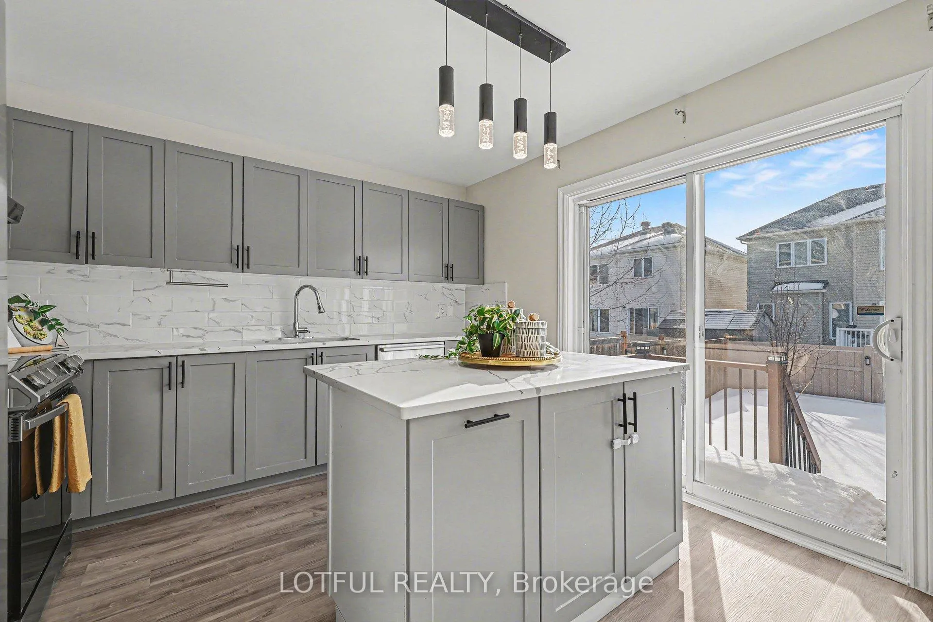 Photo 14 of 513 Paul Metivier Drive, Ottawa, Barrhaven - Strandherd — HOMEH