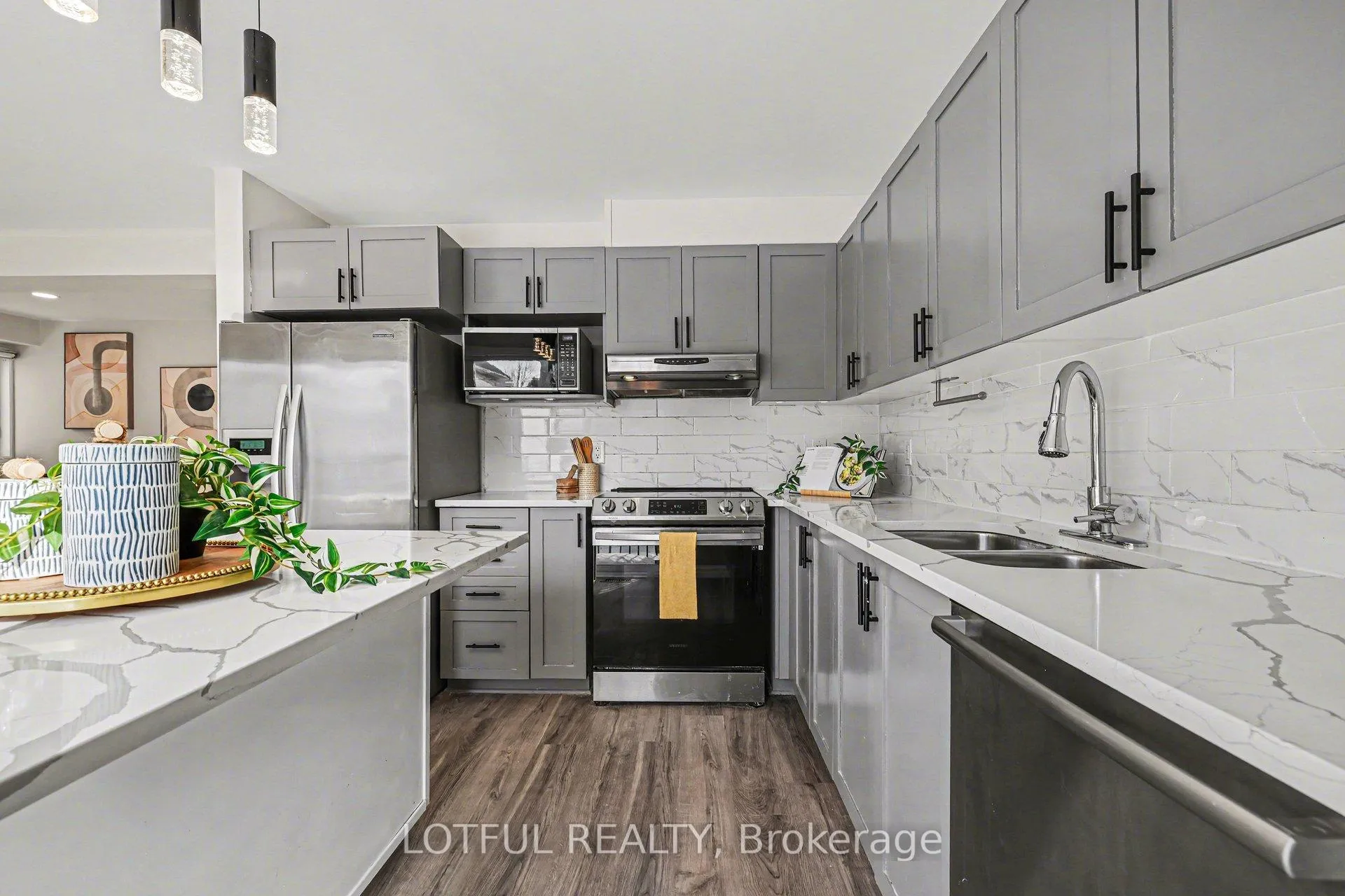 Photo 16 of 513 Paul Metivier Drive, Ottawa, Barrhaven - Strandherd — HOMEH