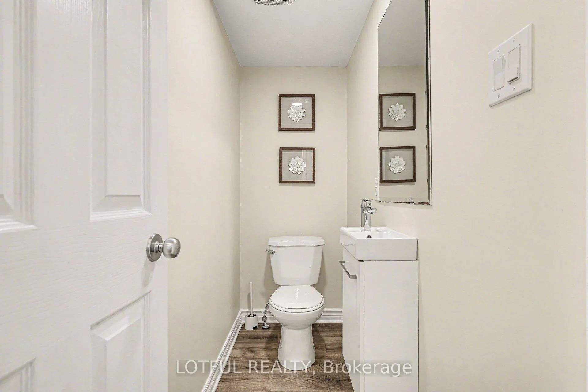 Photo 17 of 513 Paul Metivier Drive, Ottawa, Barrhaven - Strandherd — HOMEH
