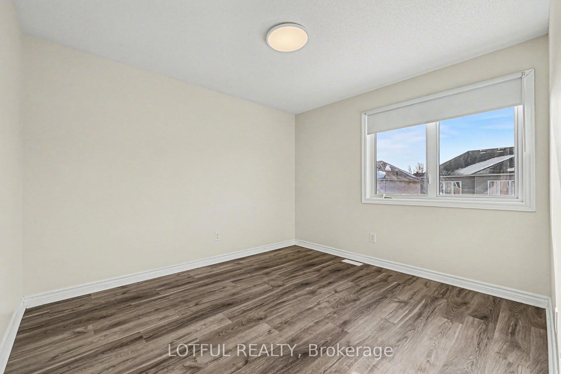 Photo 24 of 513 Paul Metivier Drive, Ottawa, Barrhaven - Strandherd — HOMEH