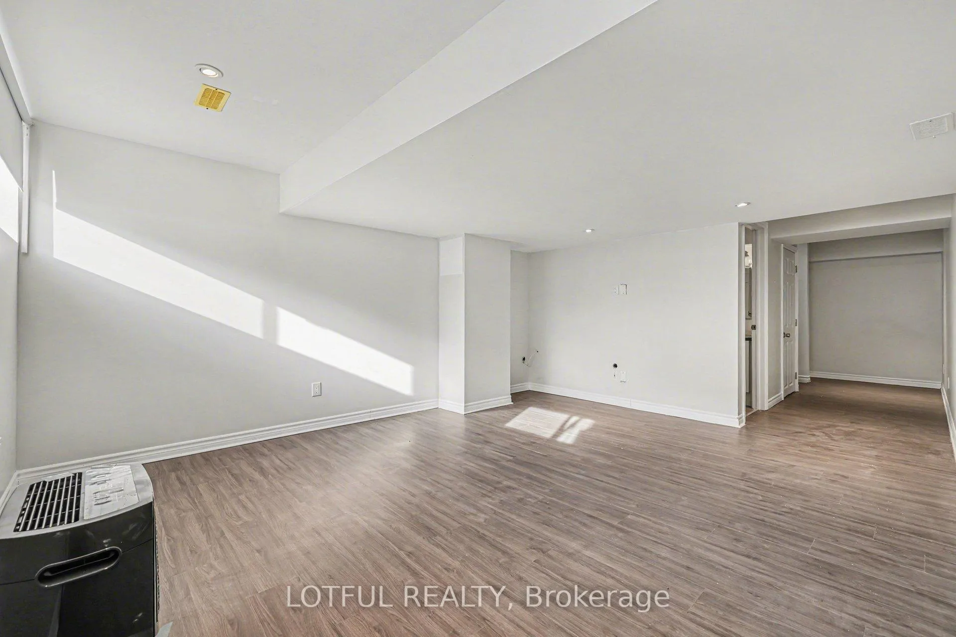 Photo 27 of 513 Paul Metivier Drive, Ottawa, Barrhaven - Strandherd — HOMEH