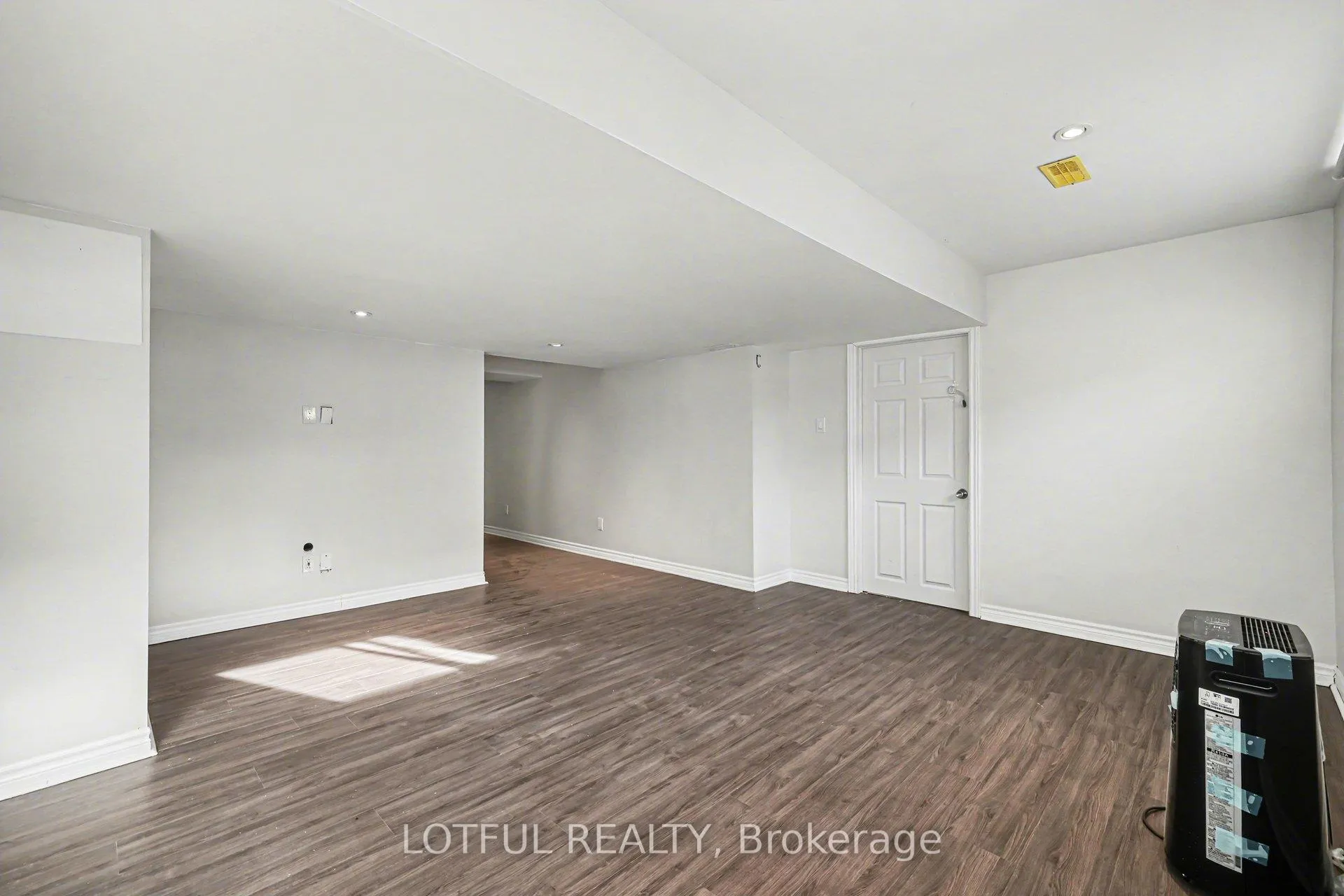 Photo 28 of 513 Paul Metivier Drive, Ottawa, Barrhaven - Strandherd — HOMEH