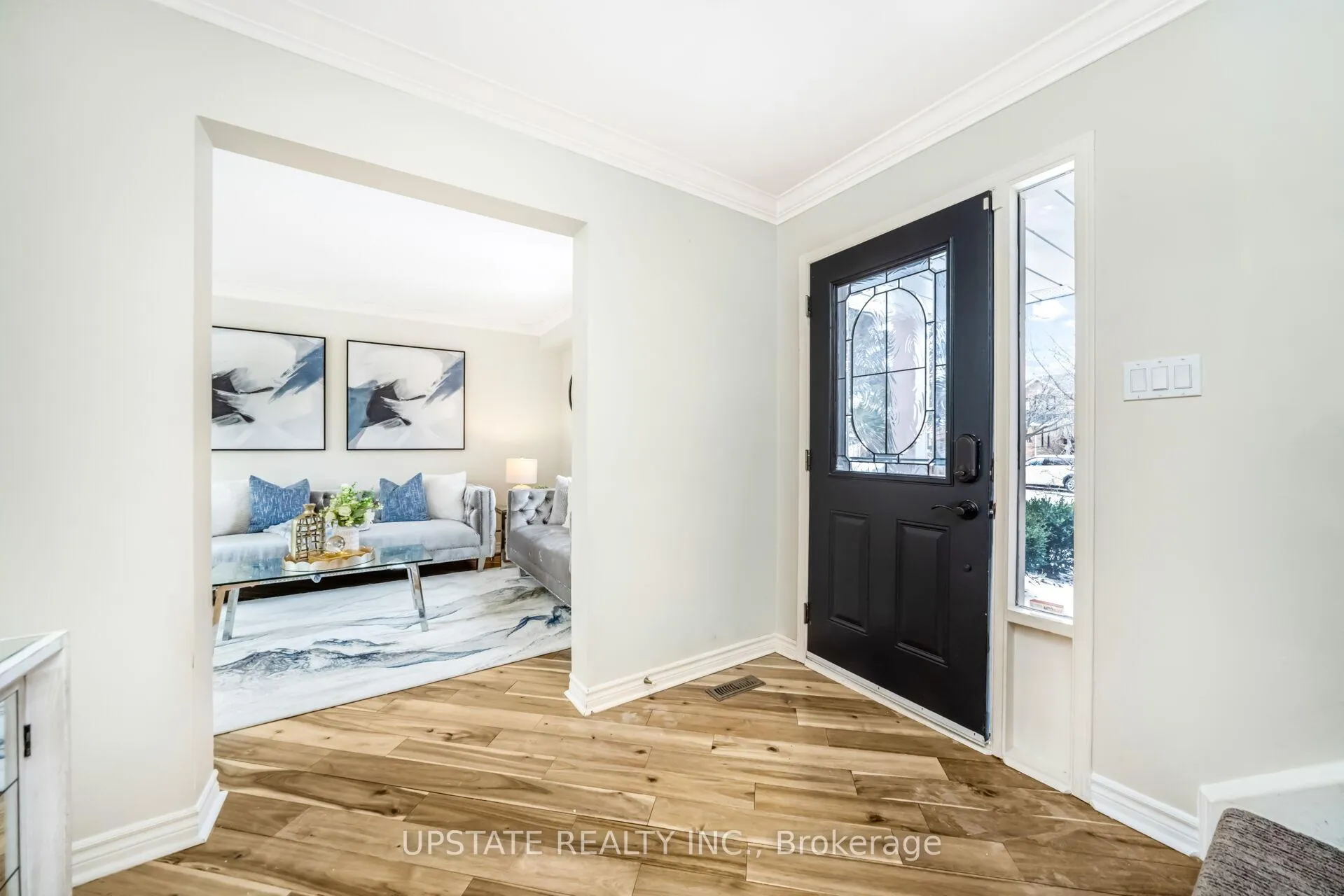 Photo 4 of 7 Birchway Place, Halton Hills, Acton — HOMEH