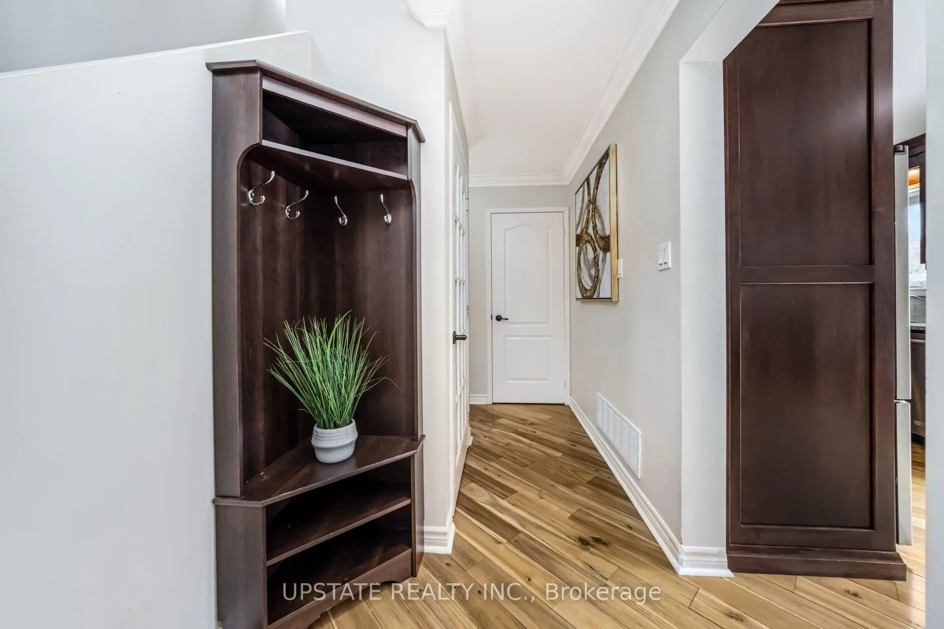 Photo 13 of 7 Birchway Place, Halton Hills, Acton — HOMEH