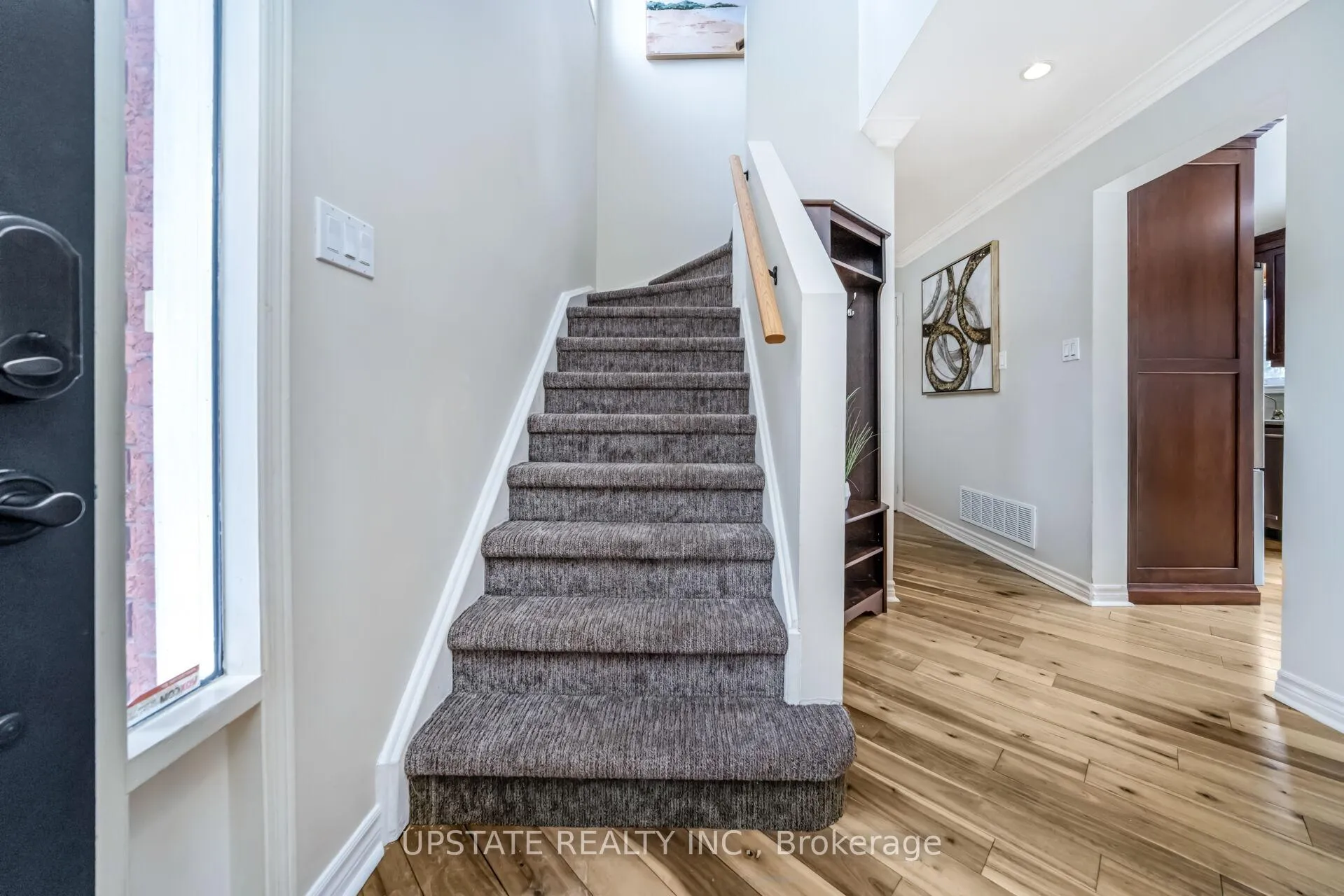 Photo 16 of 7 Birchway Place, Halton Hills, Acton — HOMEH