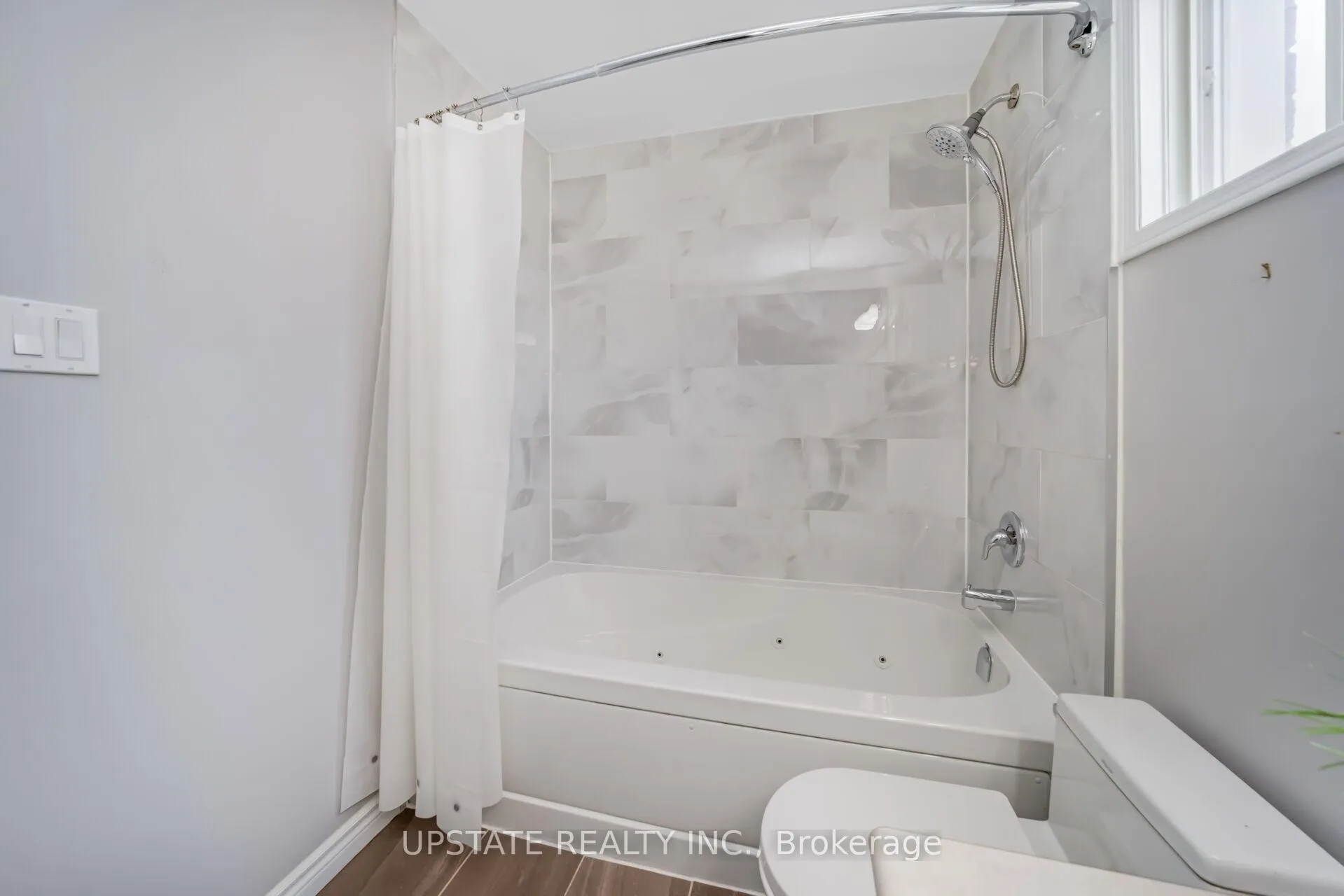 Photo 28 of 7 Birchway Place, Halton Hills, Acton — HOMEH