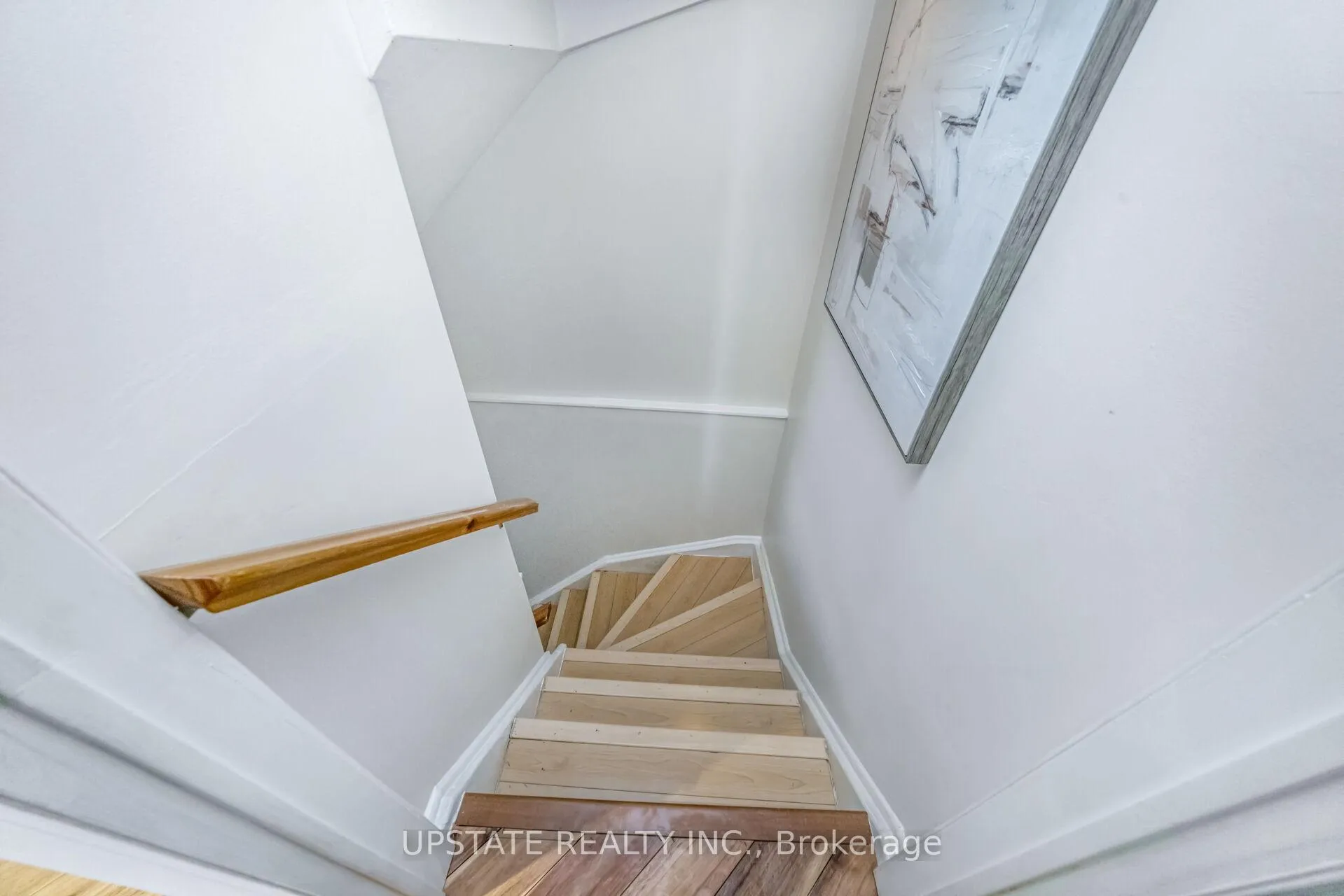 Photo 29 of 7 Birchway Place, Halton Hills, Acton — HOMEH